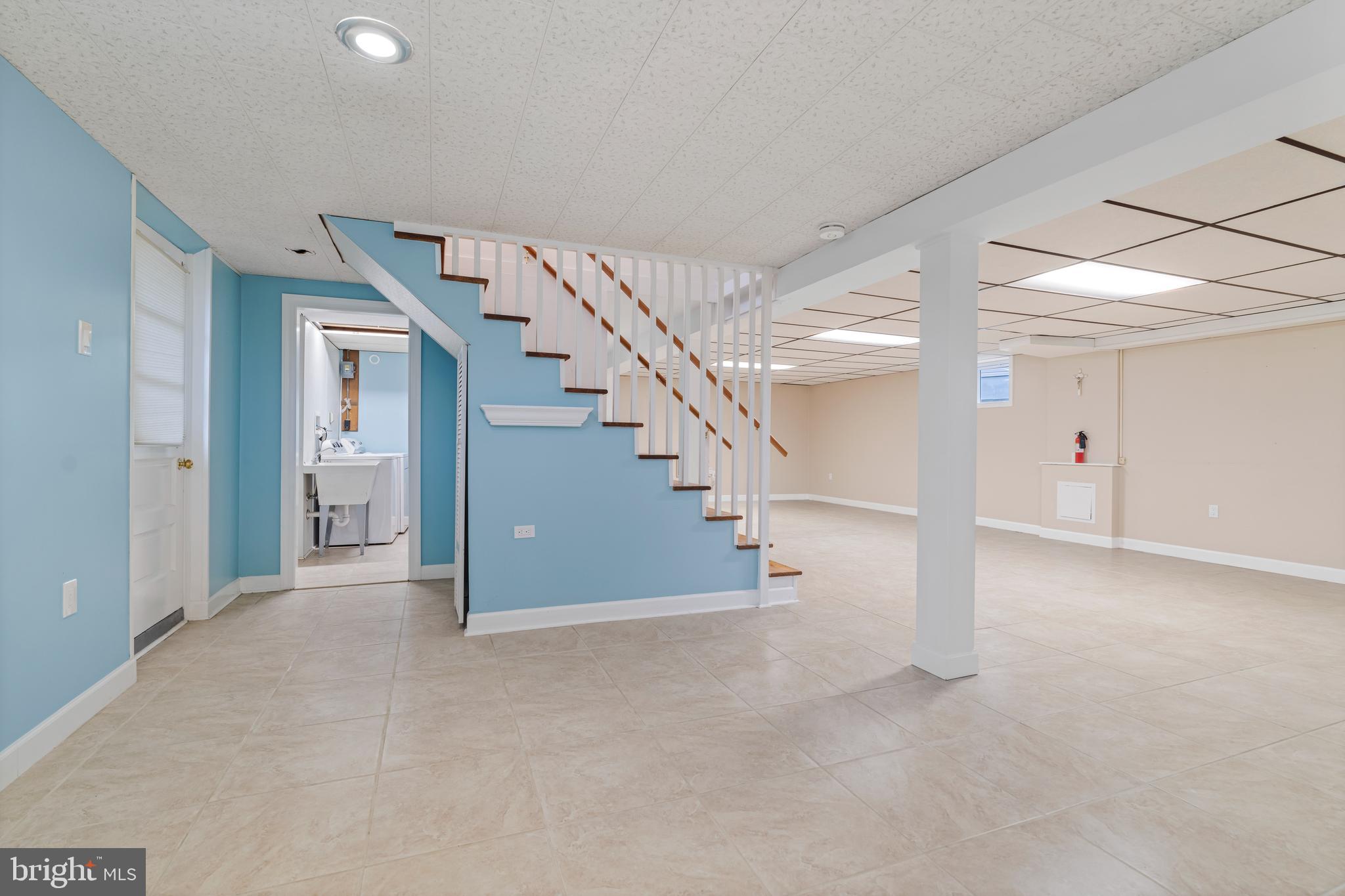 OAKLEIGH BEACH - Residential Lease