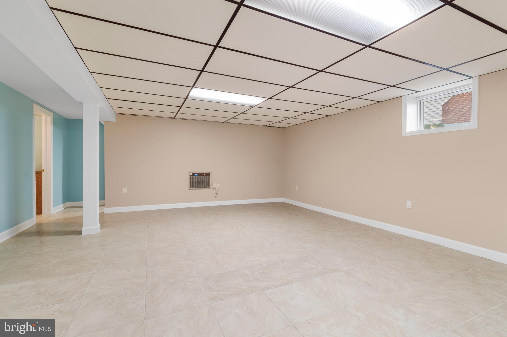 OAKLEIGH BEACH - Residential Lease