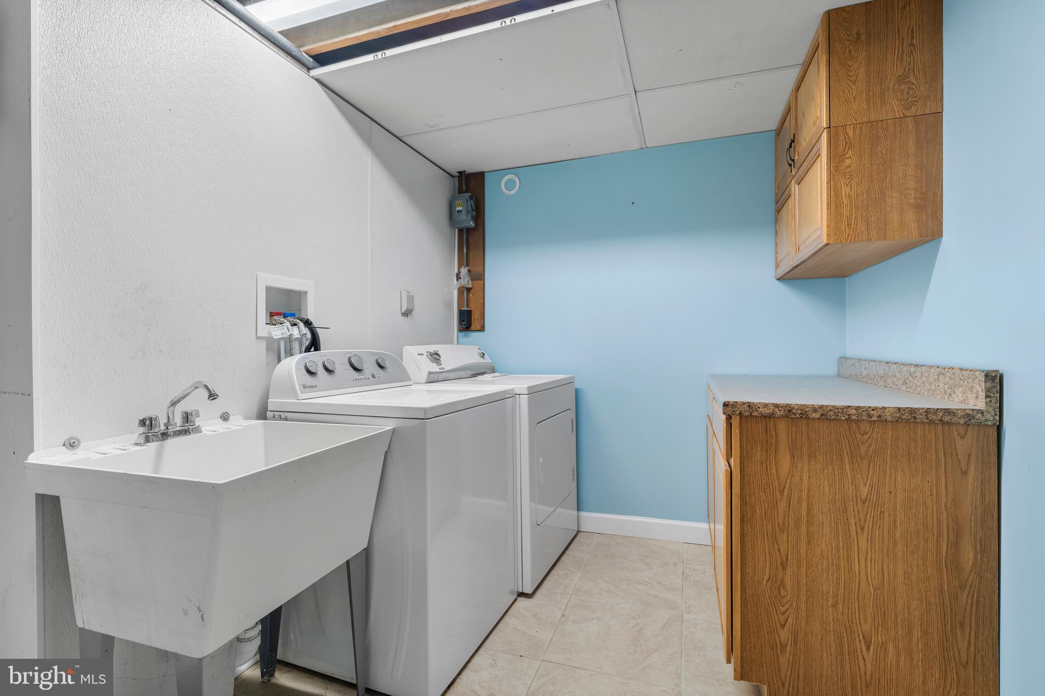 OAKLEIGH BEACH - Residential Lease