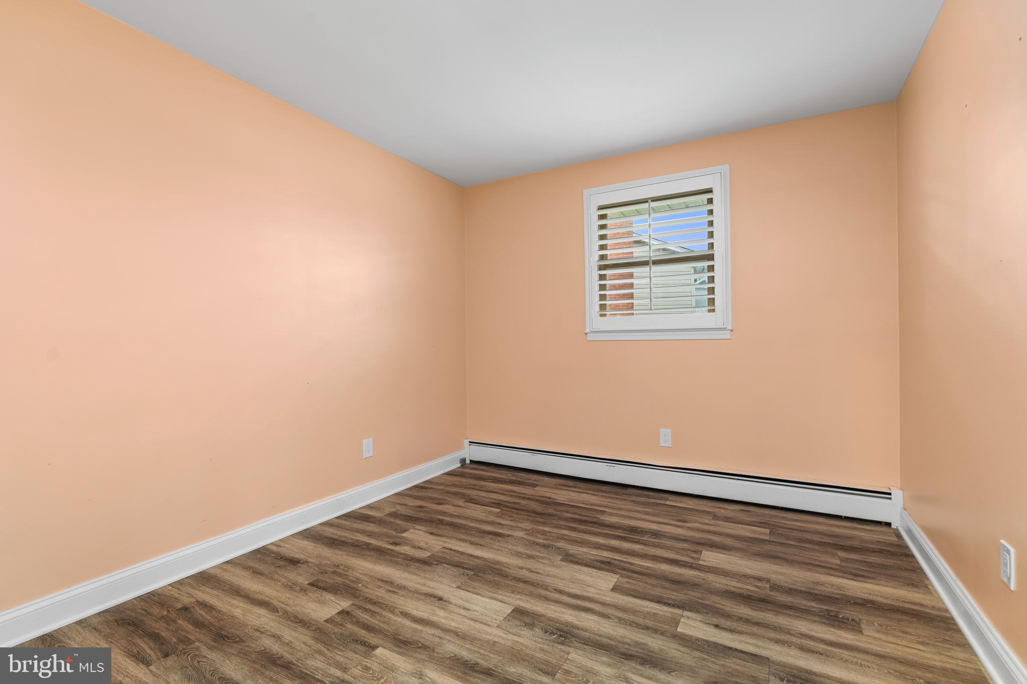 OAKLEIGH BEACH - Residential Lease