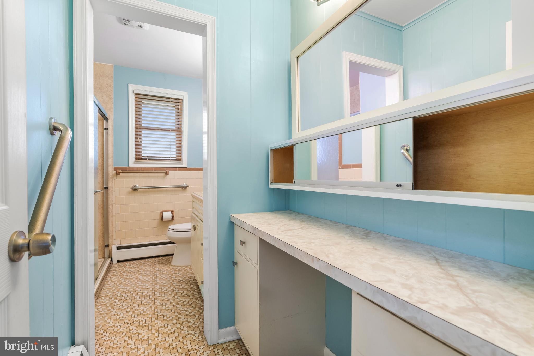 OAKLEIGH BEACH - Residential Lease