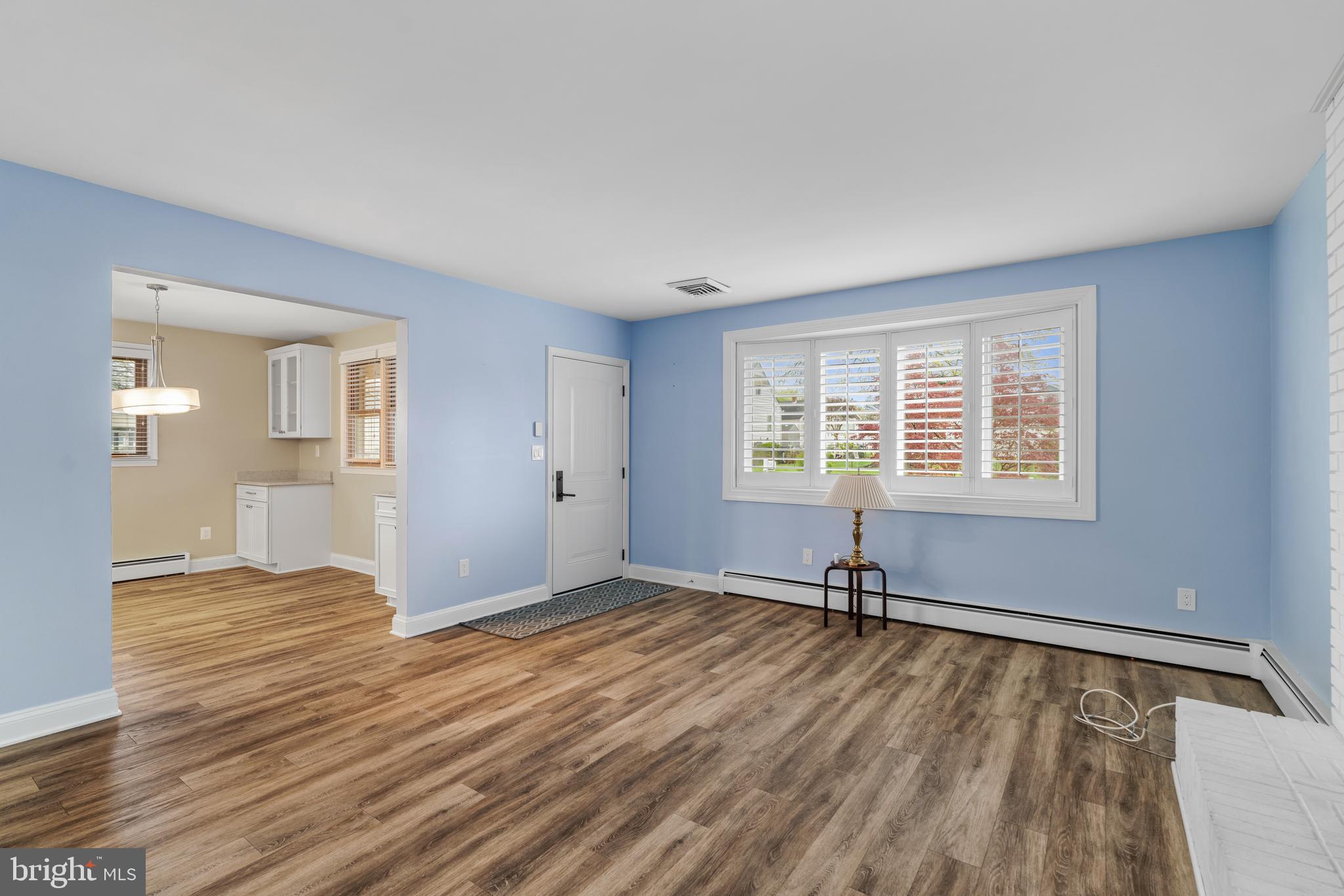 OAKLEIGH BEACH - Residential Lease