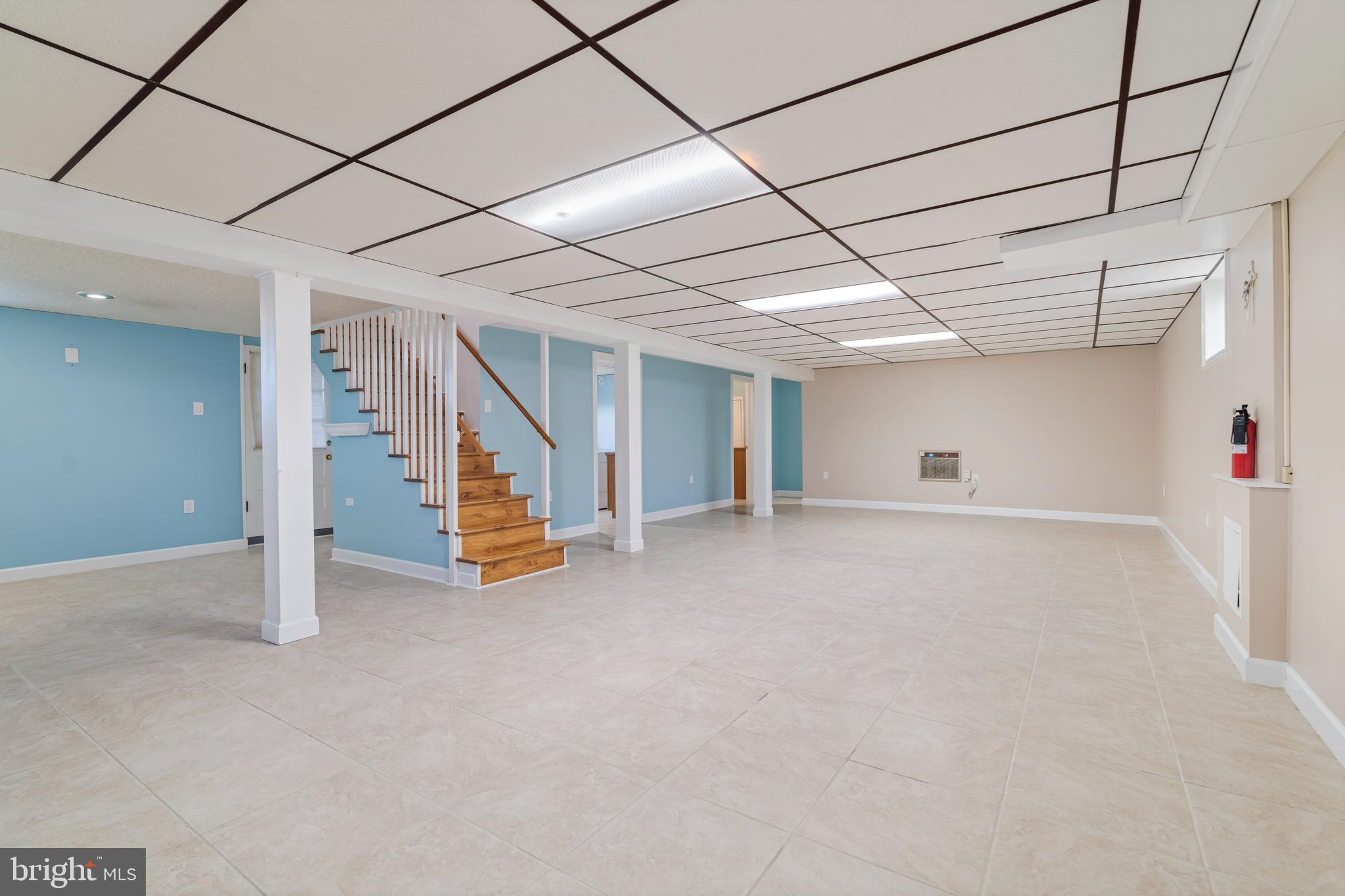 OAKLEIGH BEACH - Residential Lease