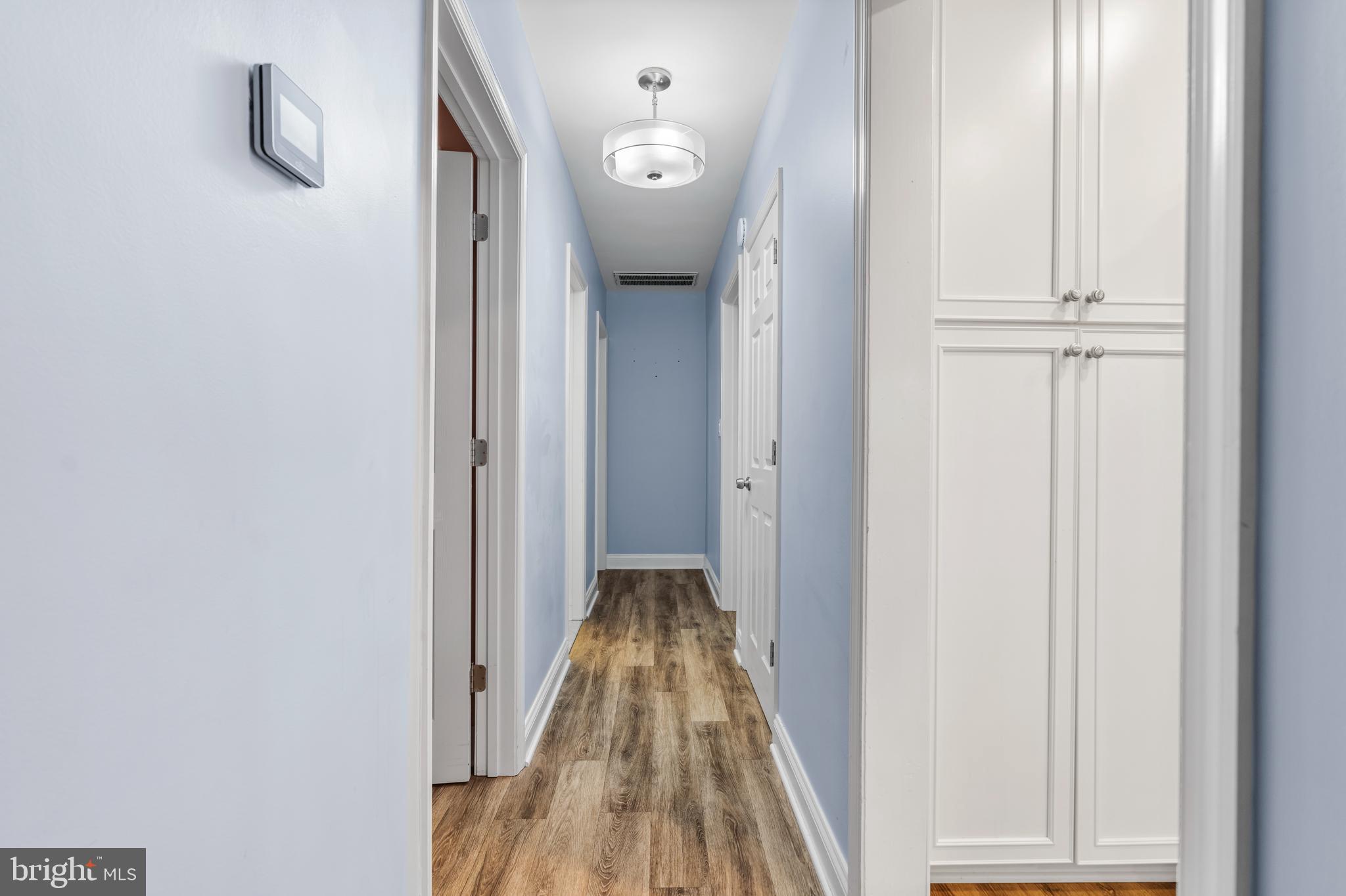 OAKLEIGH BEACH - Residential Lease