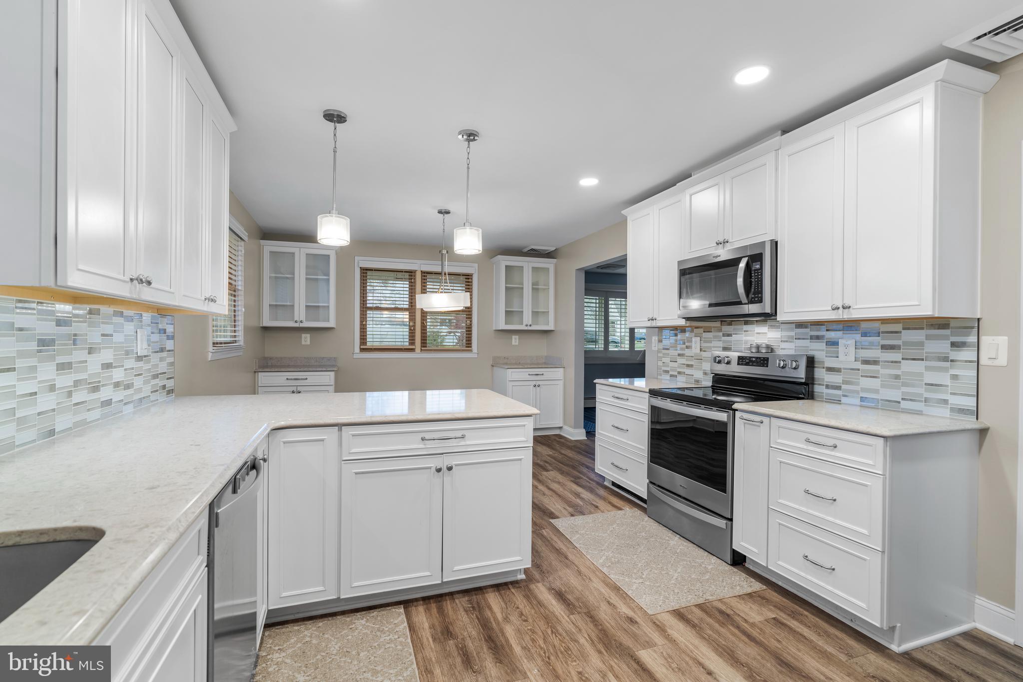 OAKLEIGH BEACH - Residential Lease