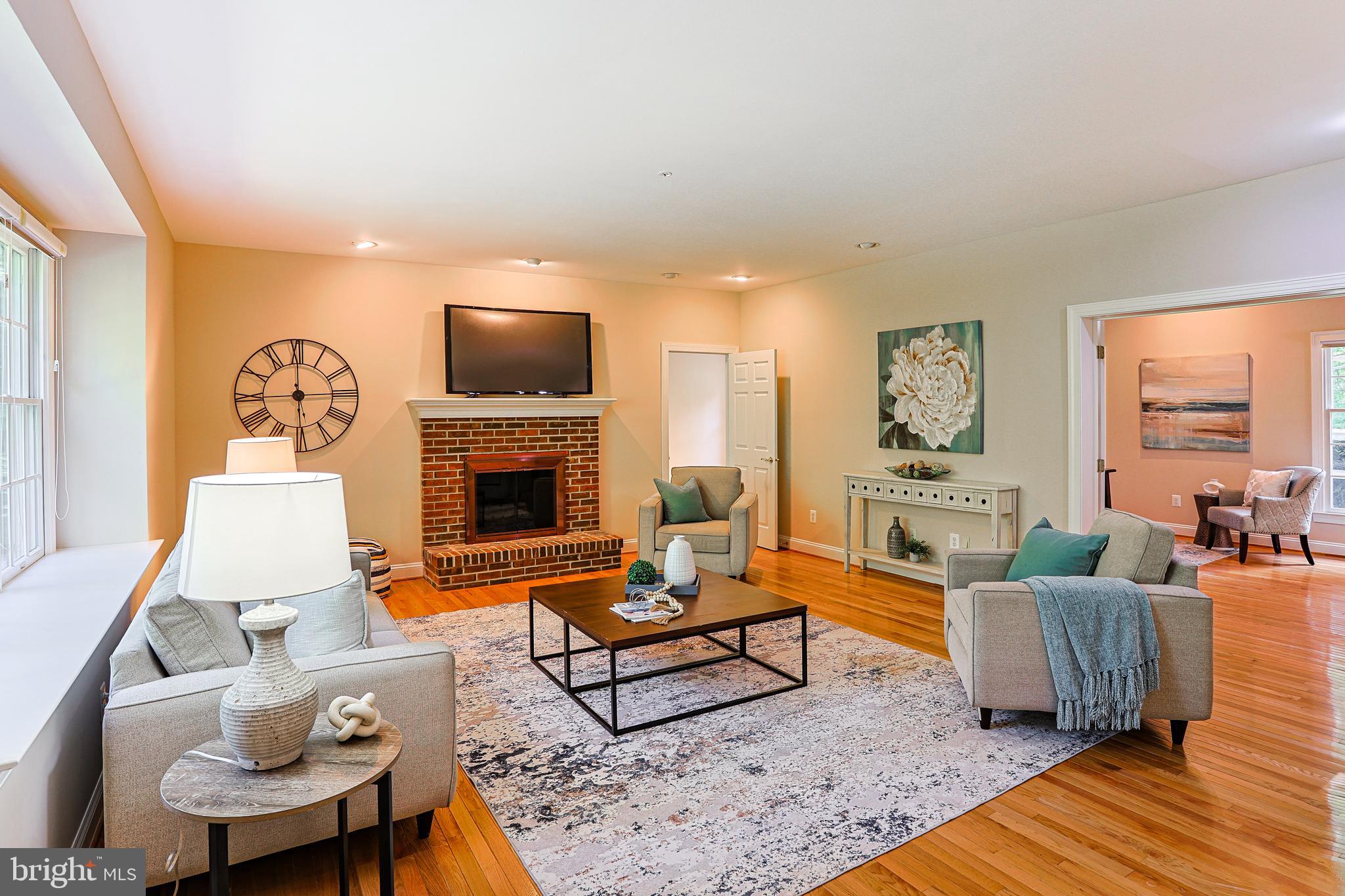 SPRINGTON CHASE - Residential