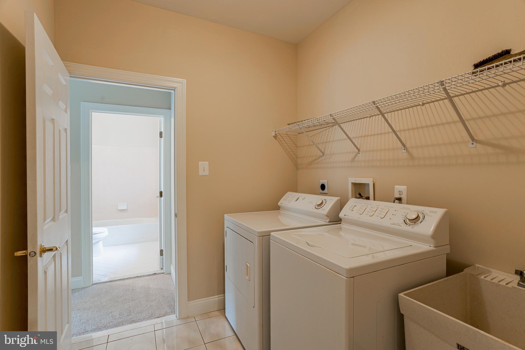 SPRINGTON CHASE - Residential