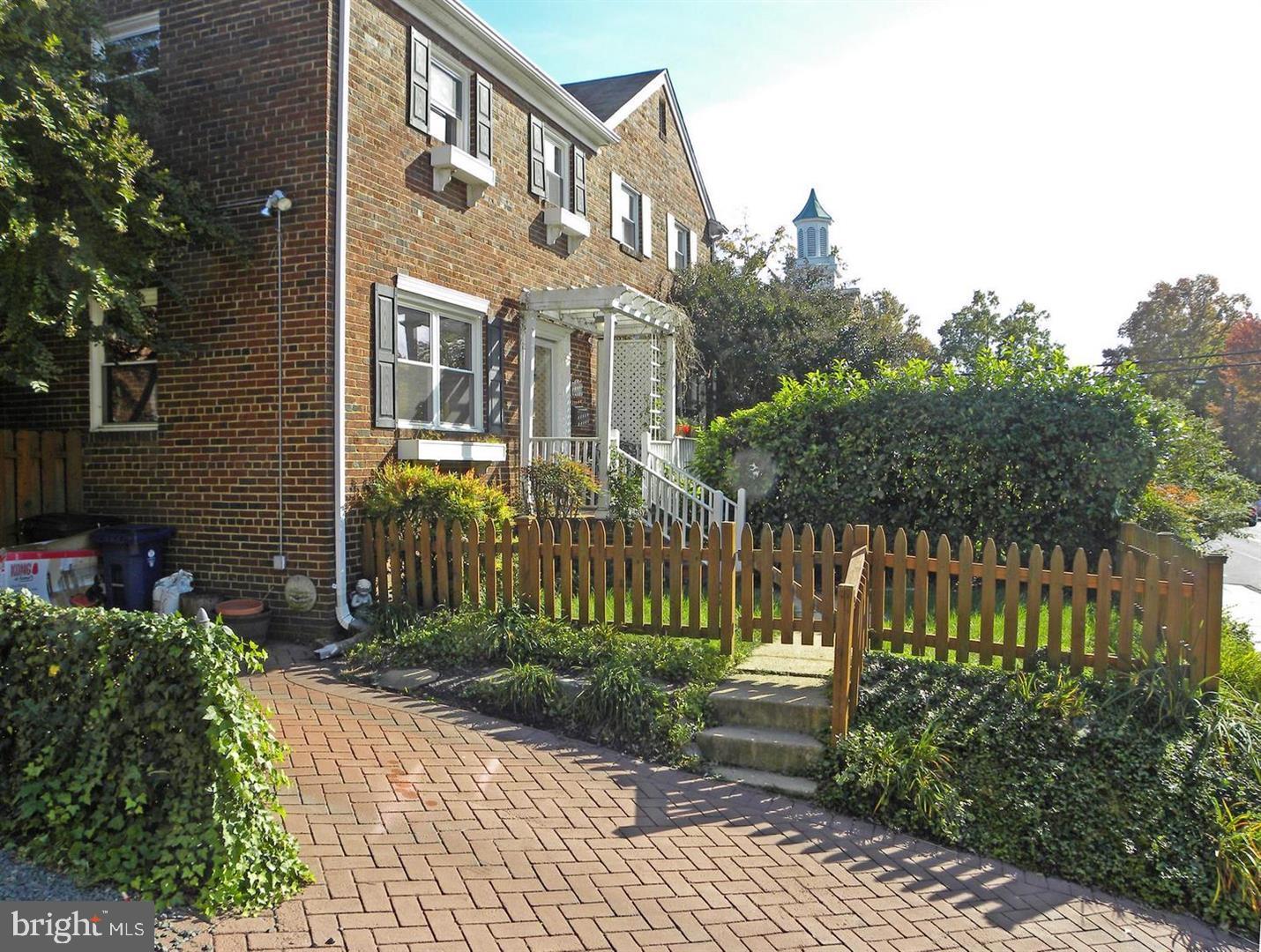 DEL RAY - Residential Lease