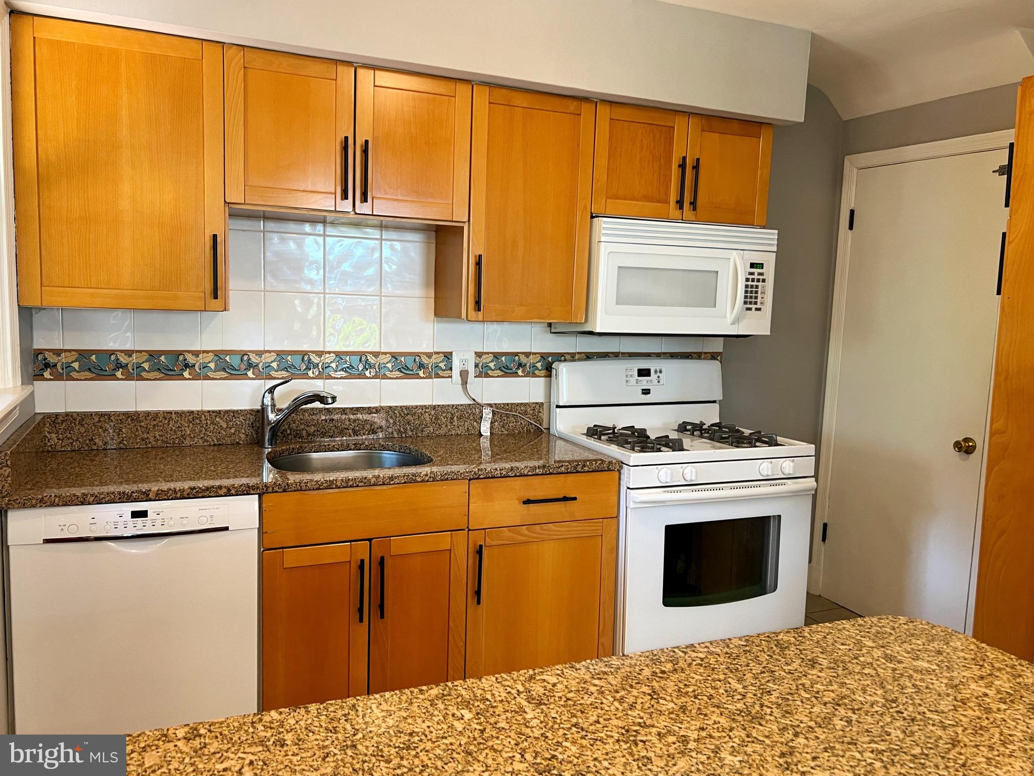 DEL RAY - Residential Lease