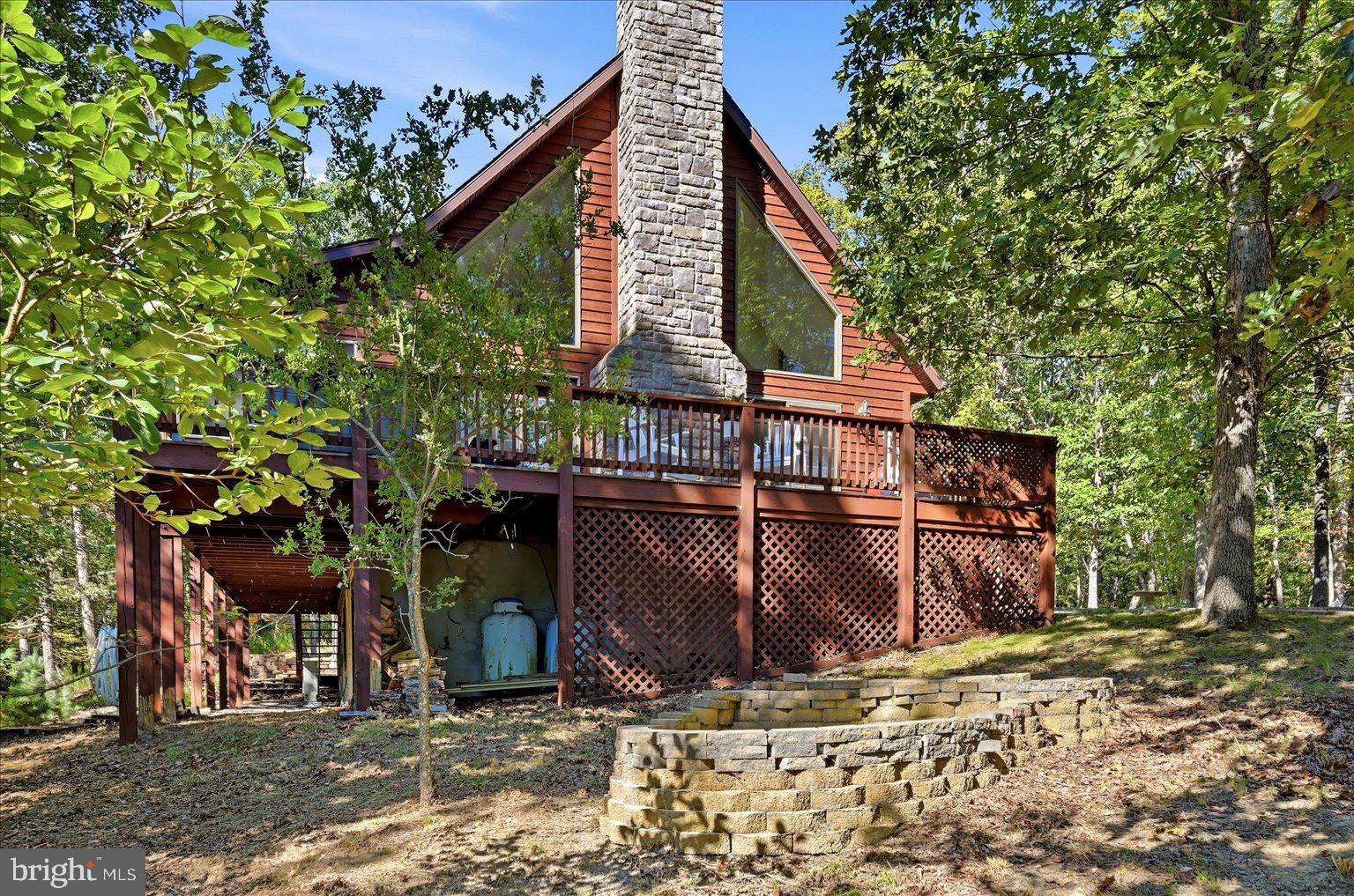 323 COLONIAL DRIVE