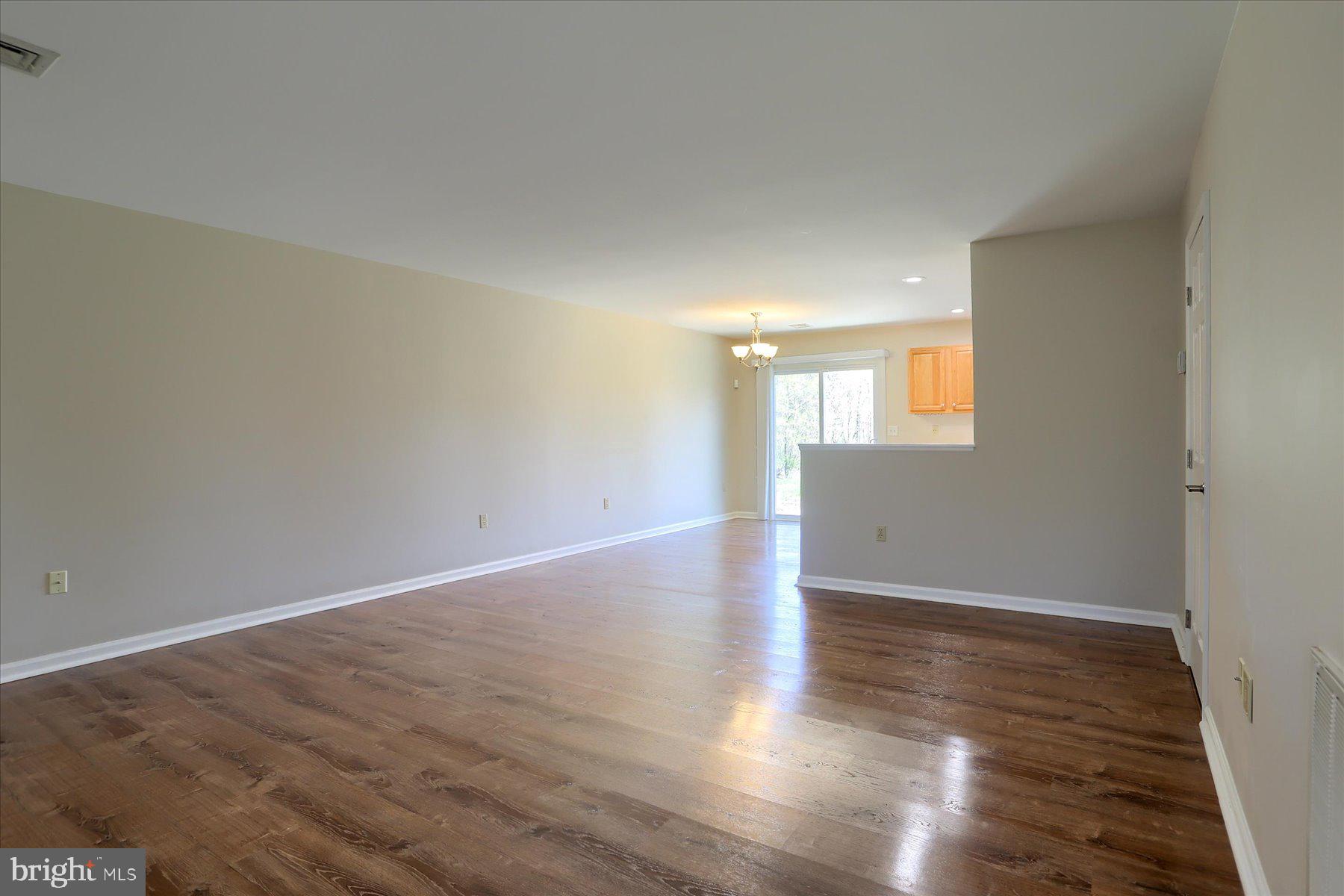 CAPITAL RIDGE - Residential