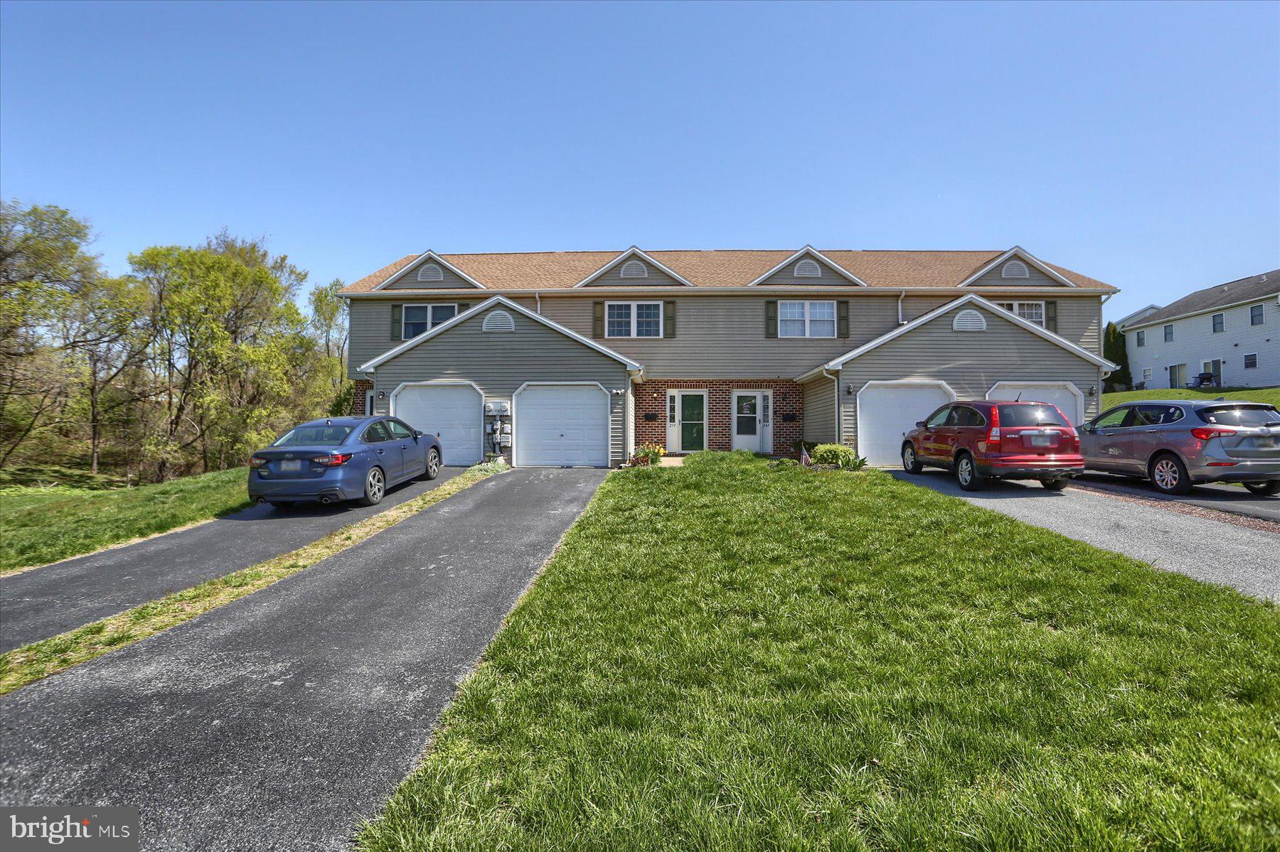 CAPITAL RIDGE - Residential