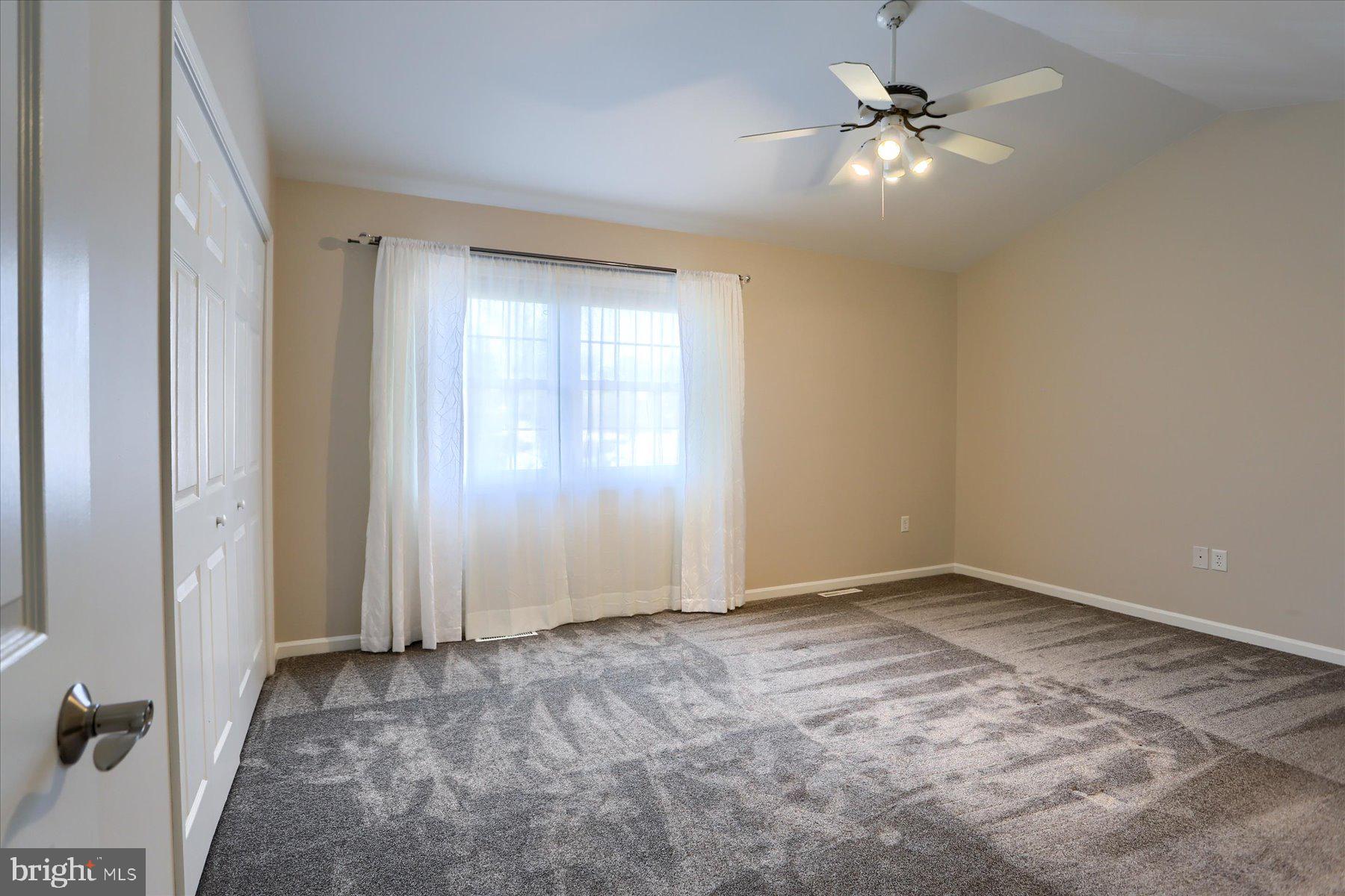 CAPITAL RIDGE - Residential