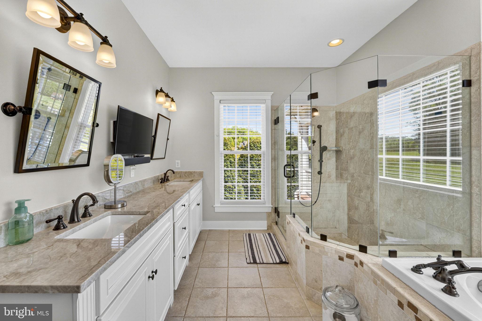 CEDARBROOKE - Residential