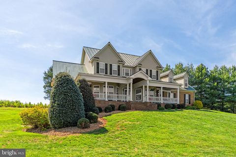 Photo of 18438 Snaffle Lane, CULPEPER, VA 22701 (MLS # VACU2013402)