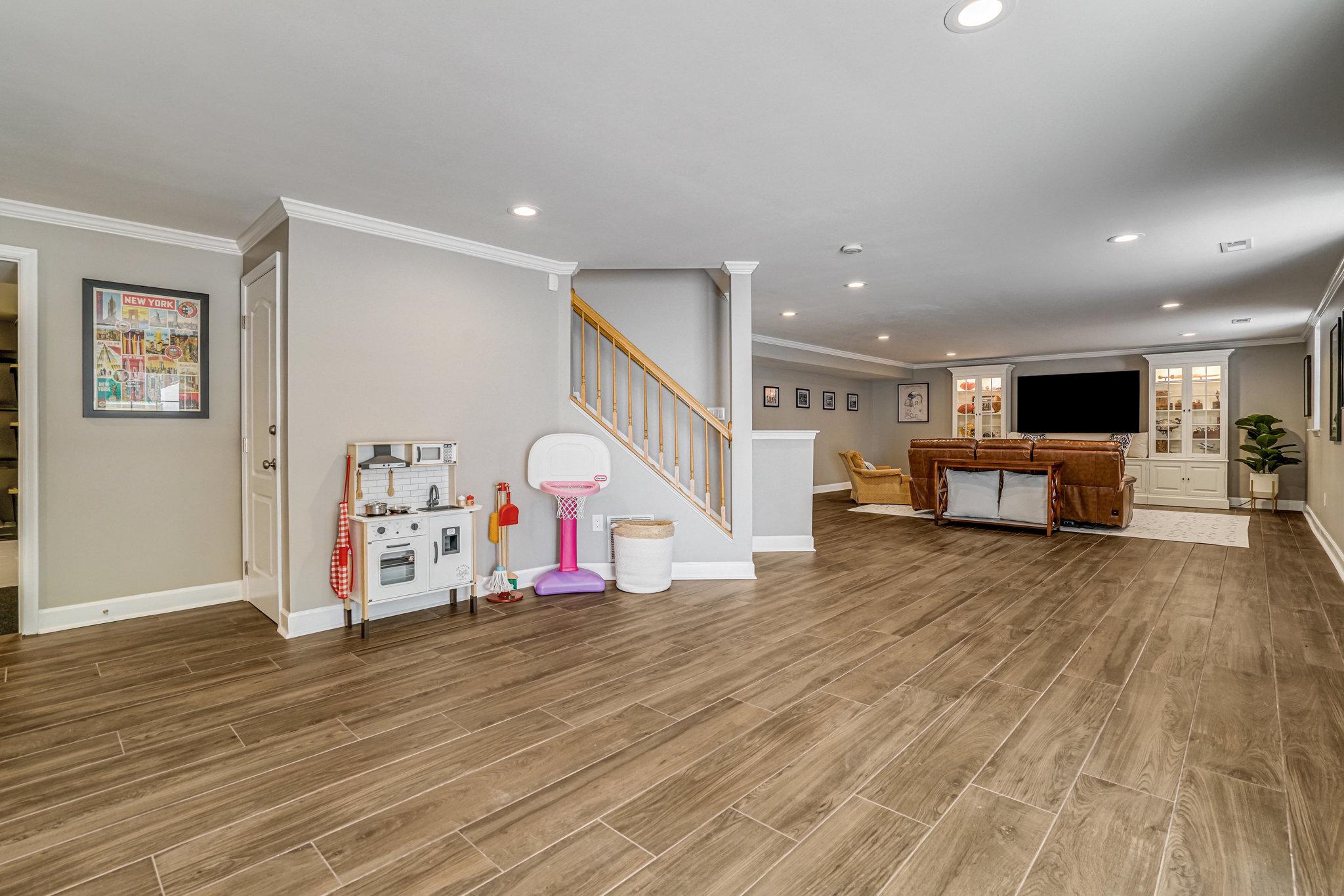 EDGE HILL - Residential