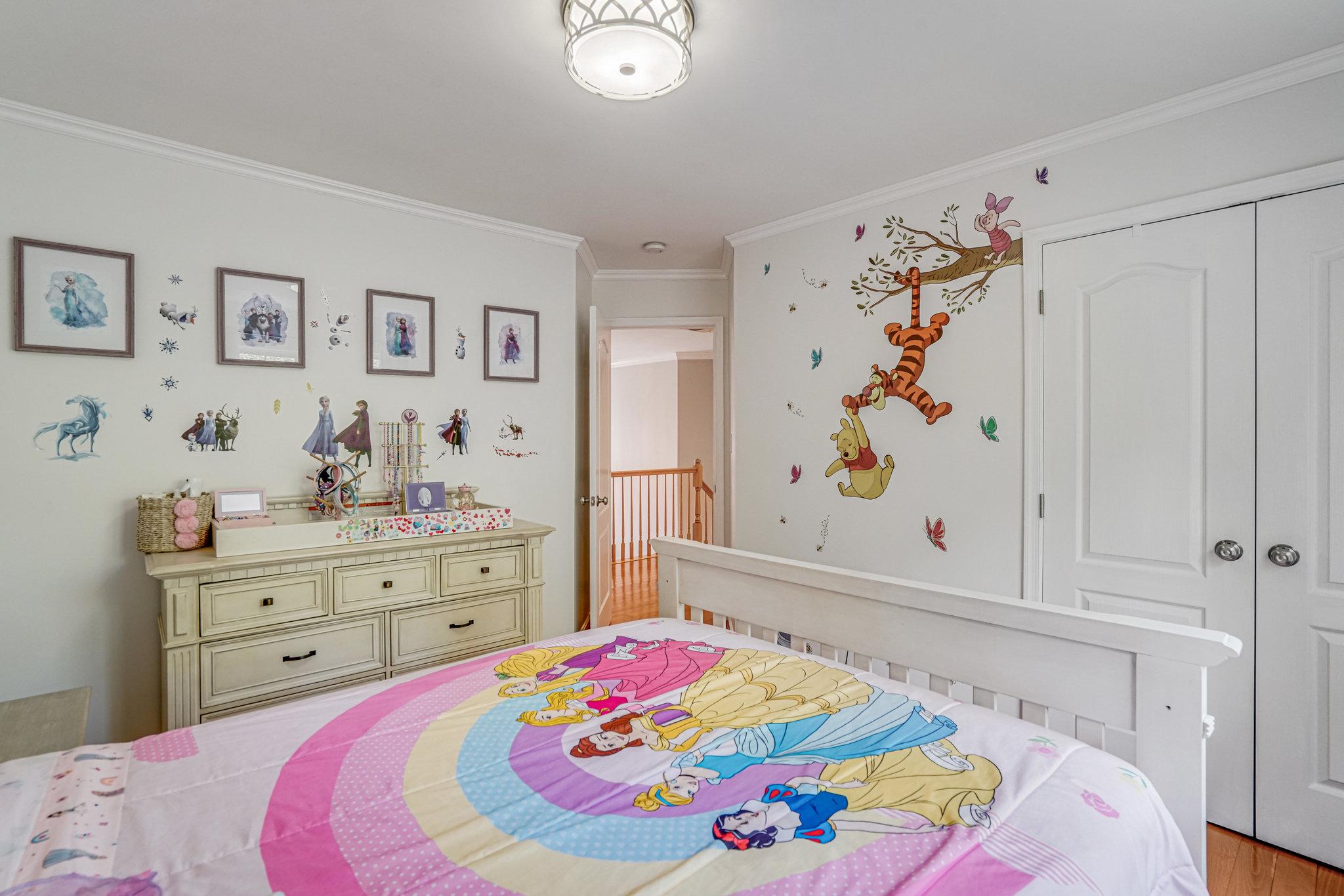 EDGE HILL - Residential