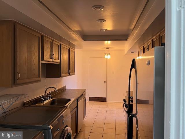 PINE CONDOMINIUM - Residential