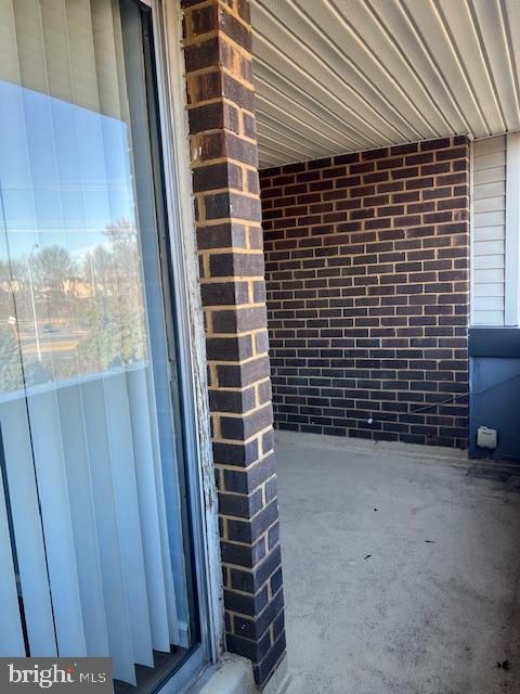 PINE CONDOMINIUM - Residential