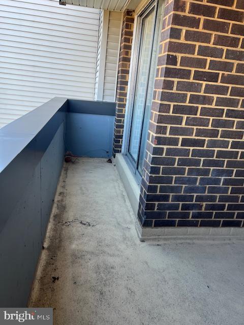 PINE CONDOMINIUM - Residential