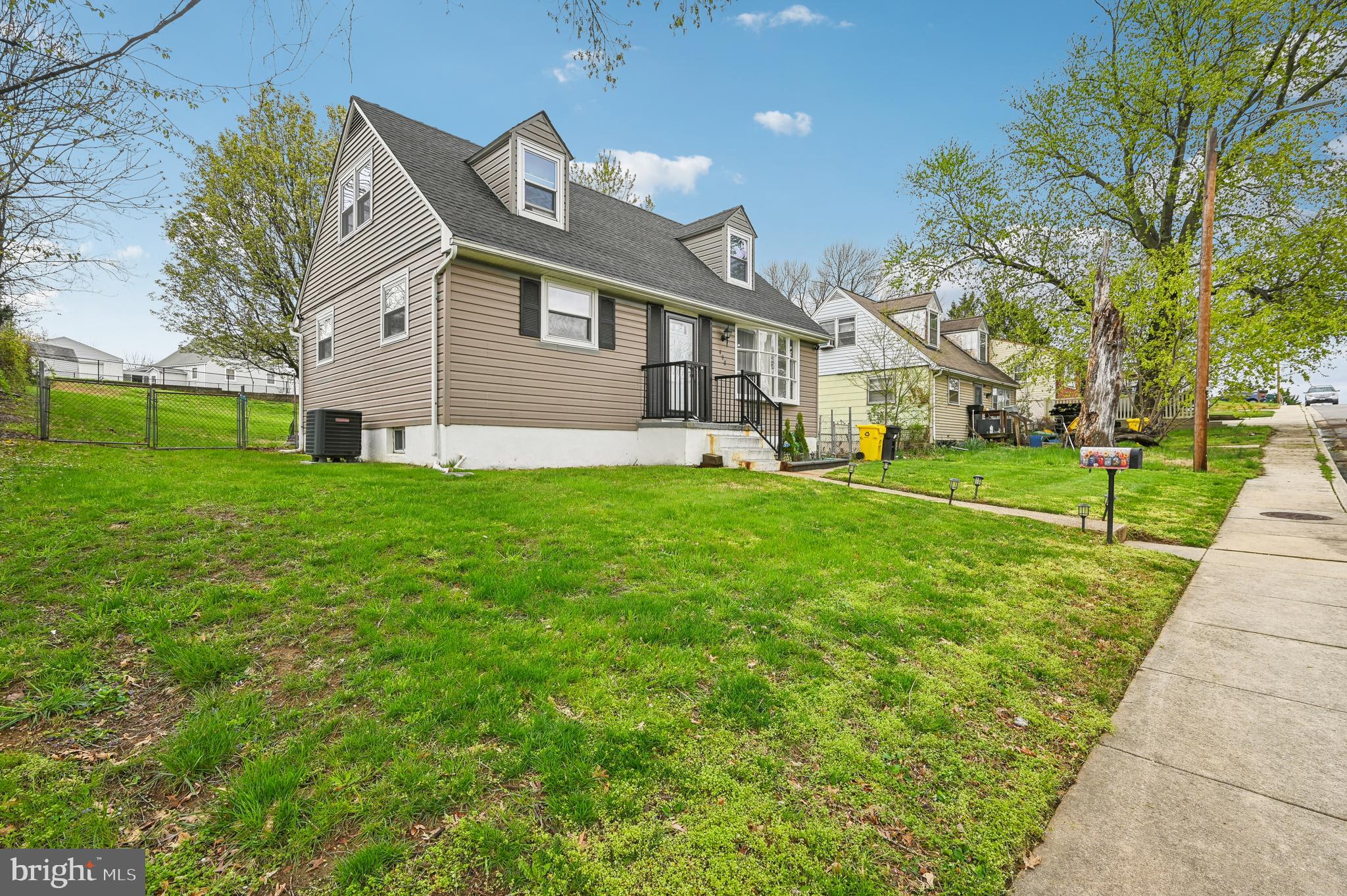 ROLAND TERRACE - Residential