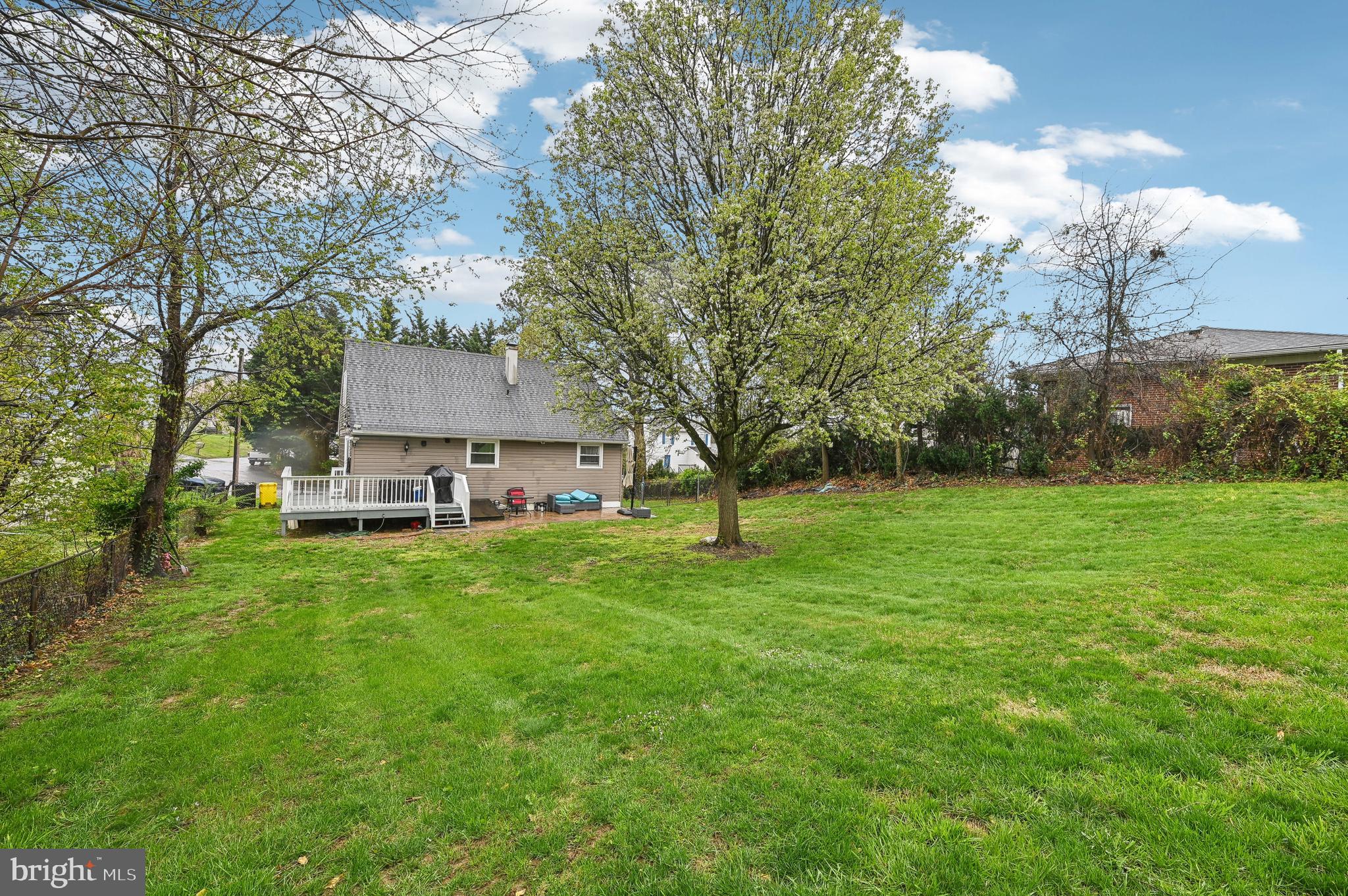 ROLAND TERRACE - Residential