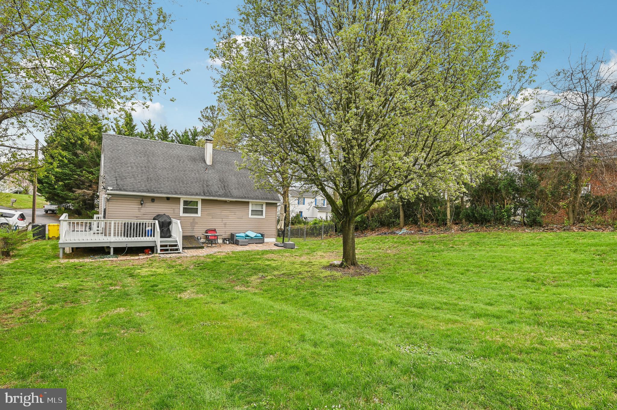 ROLAND TERRACE - Residential