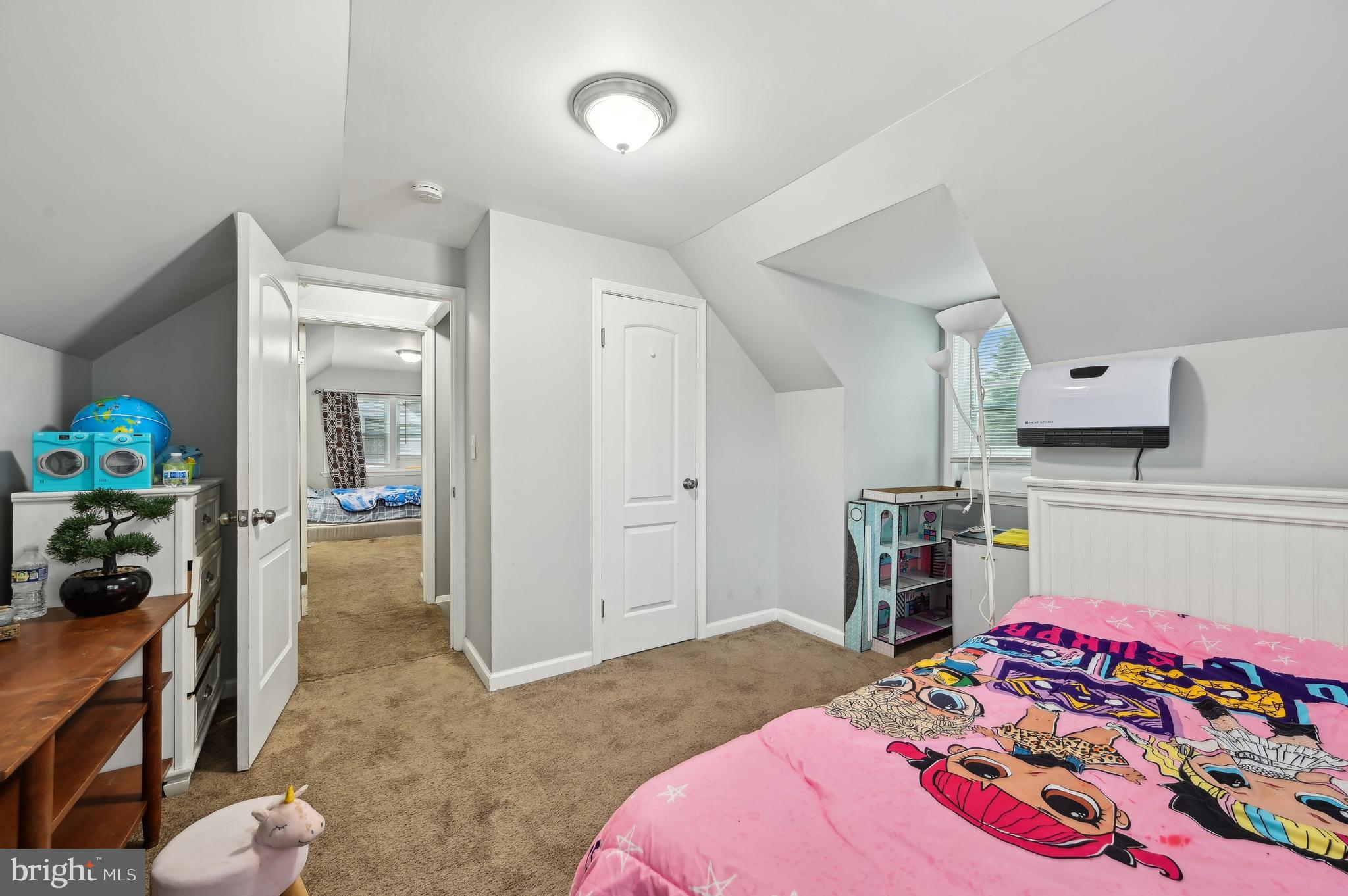 ROLAND TERRACE - Residential