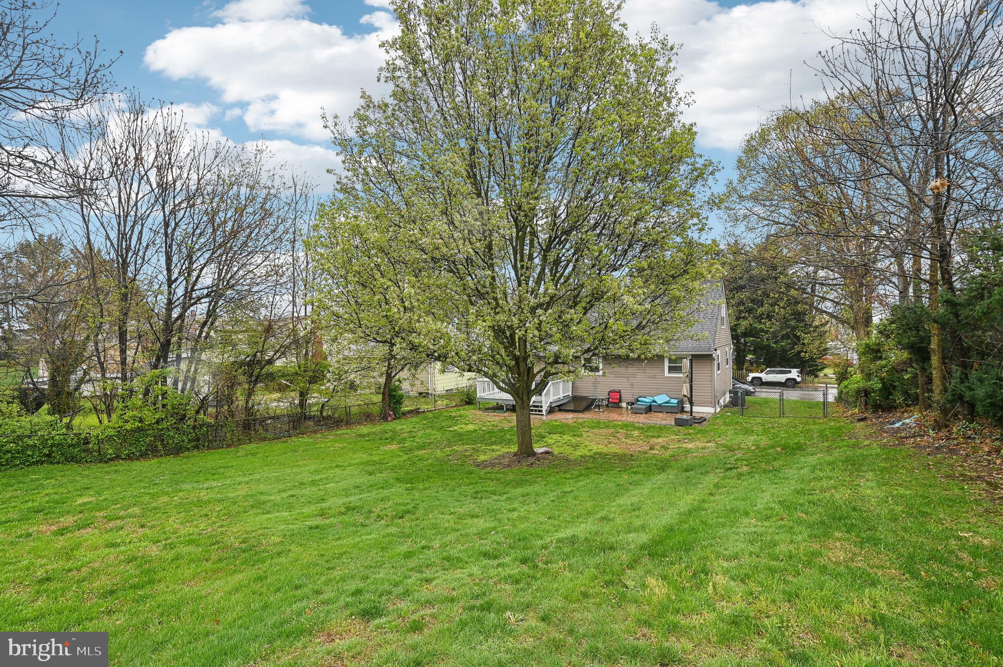 ROLAND TERRACE - Residential