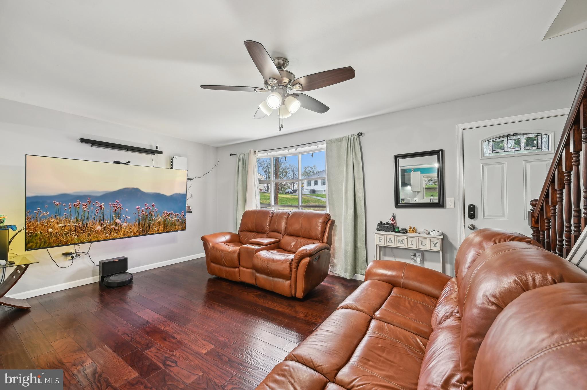 ROLAND TERRACE - Residential