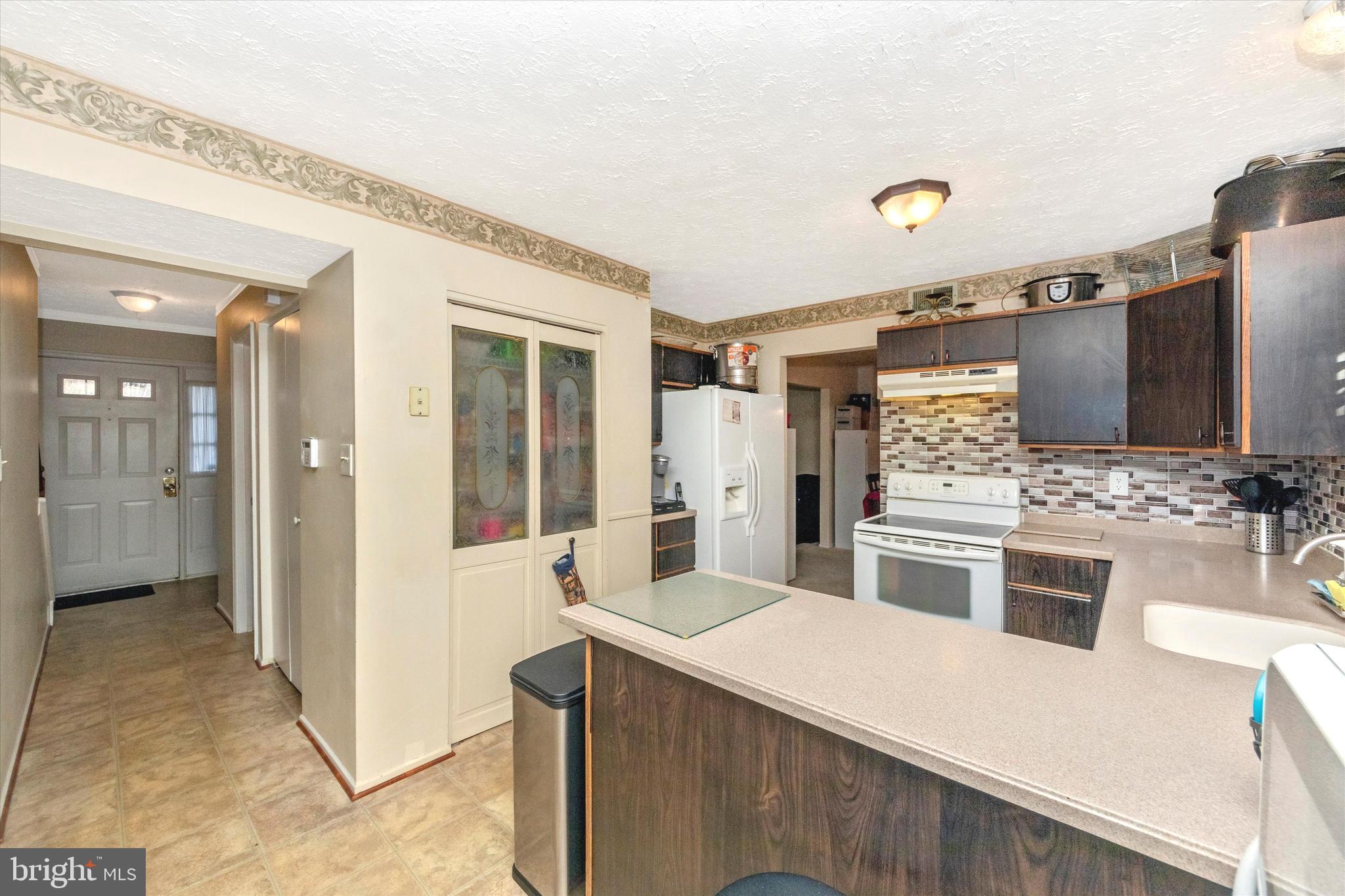 WESTLAKE VILLAGE - Residential