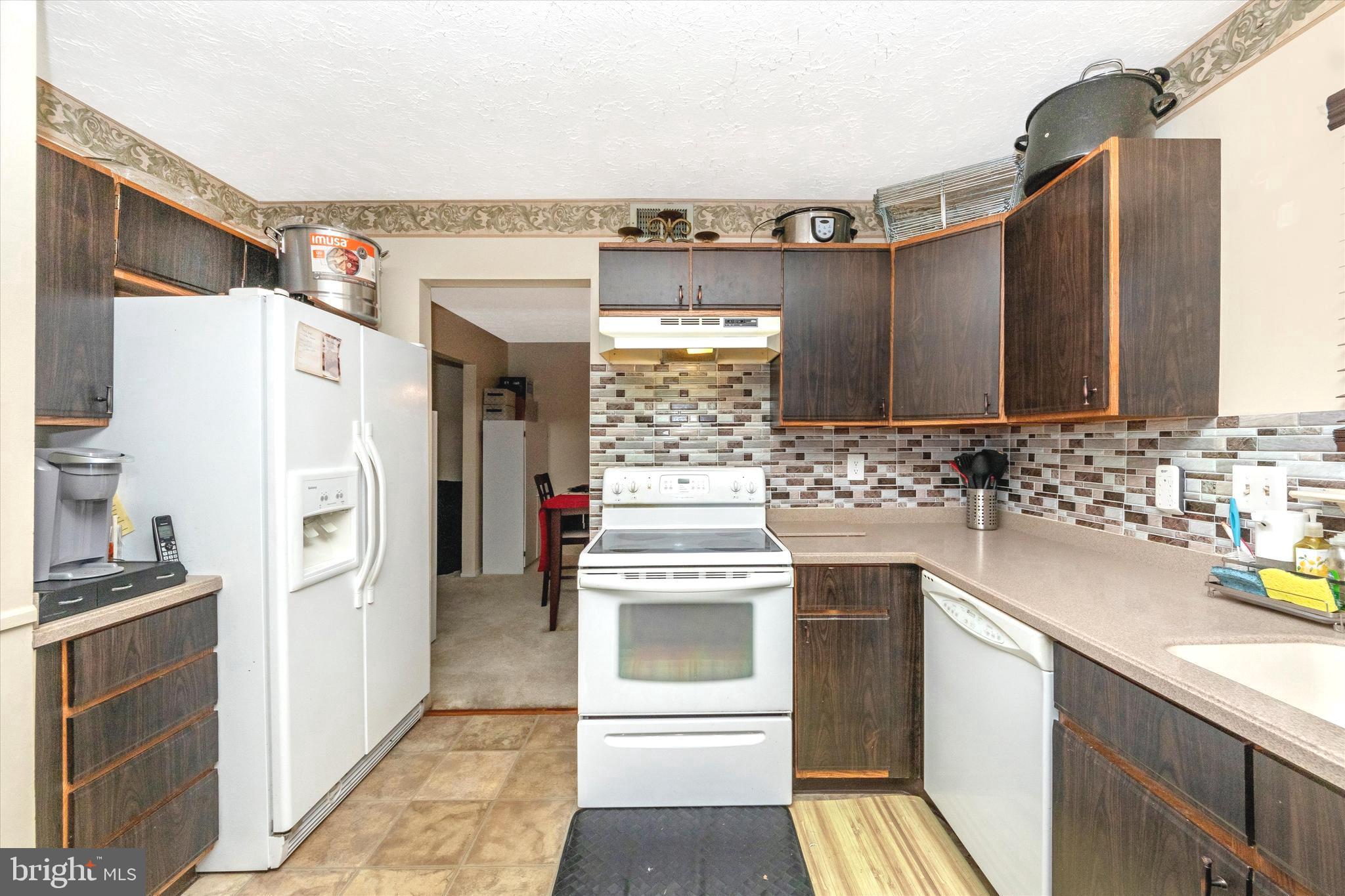 WESTLAKE VILLAGE - Residential