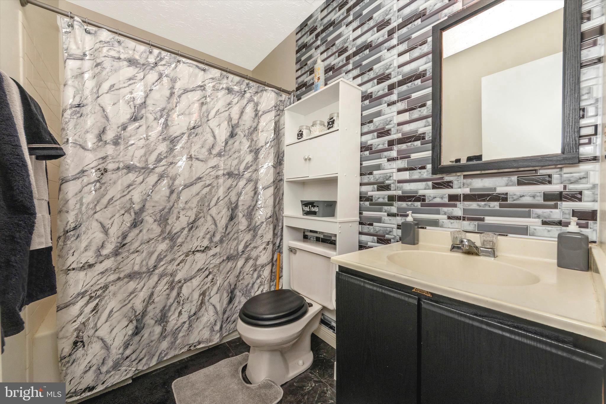 WESTLAKE VILLAGE - Residential