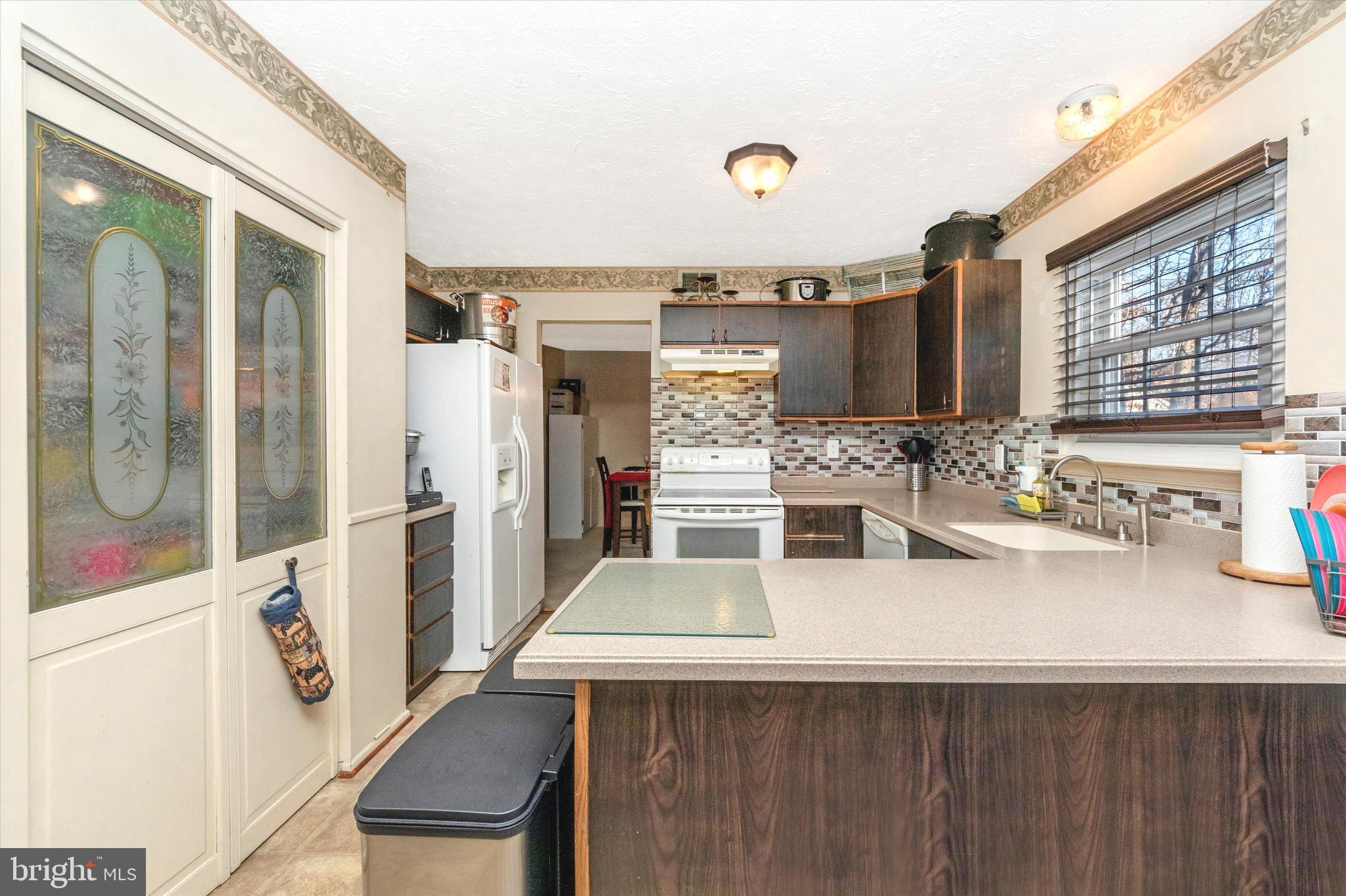 WESTLAKE VILLAGE - Residential