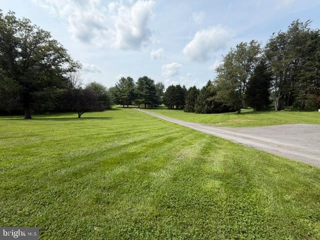 274 DOGWOOD MANOR DRIVE