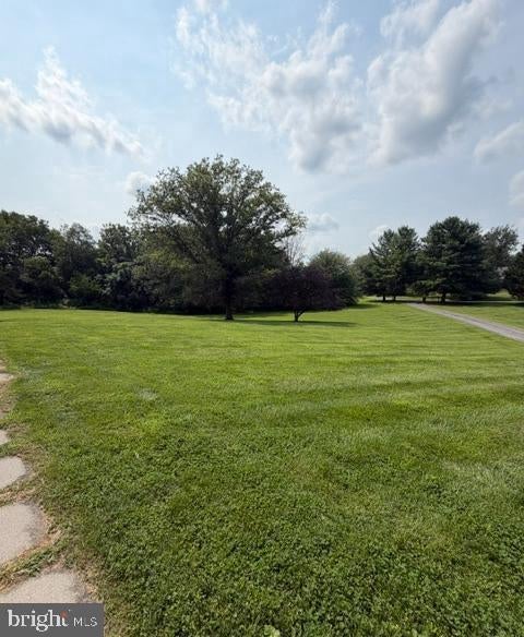 274 DOGWOOD MANOR DRIVE