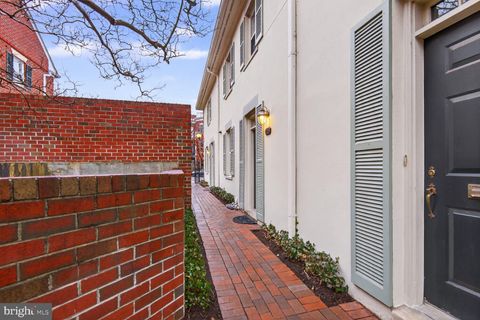 1018 N ROYAL STREET ALEXANDRIA VA 22314