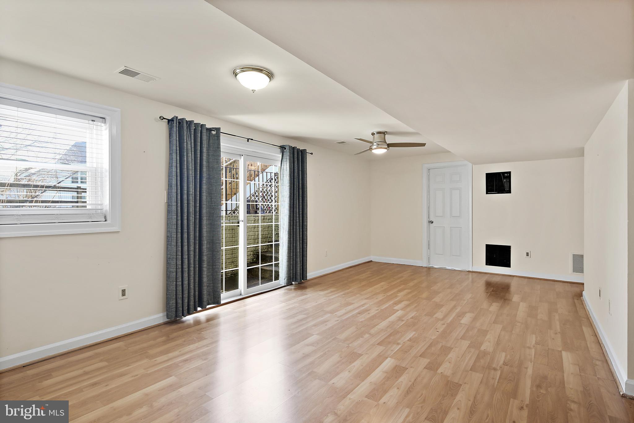 OAK GROVE - Residential