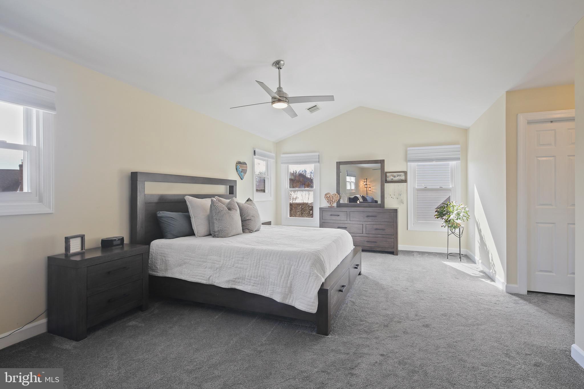 OAK GROVE - Residential