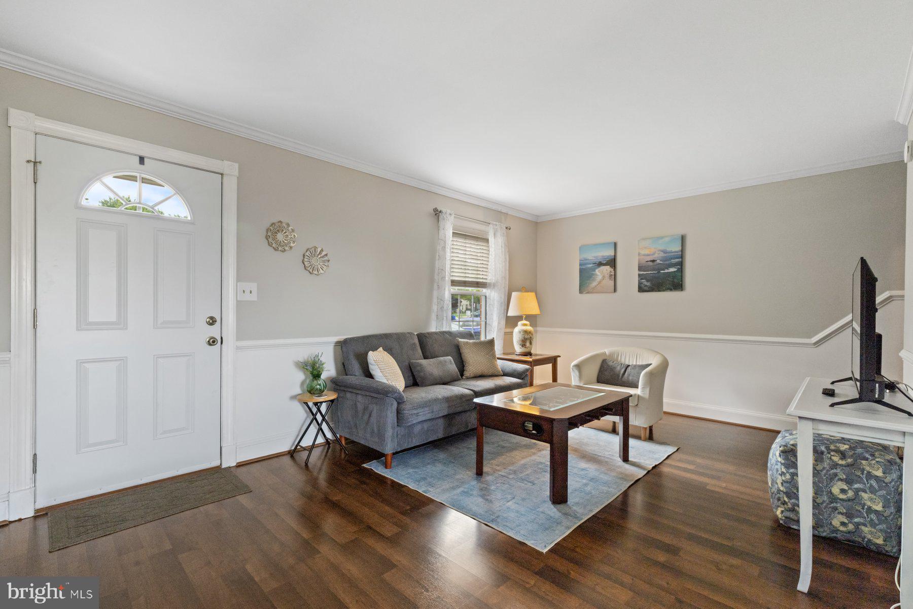 228 ALYMER COURT