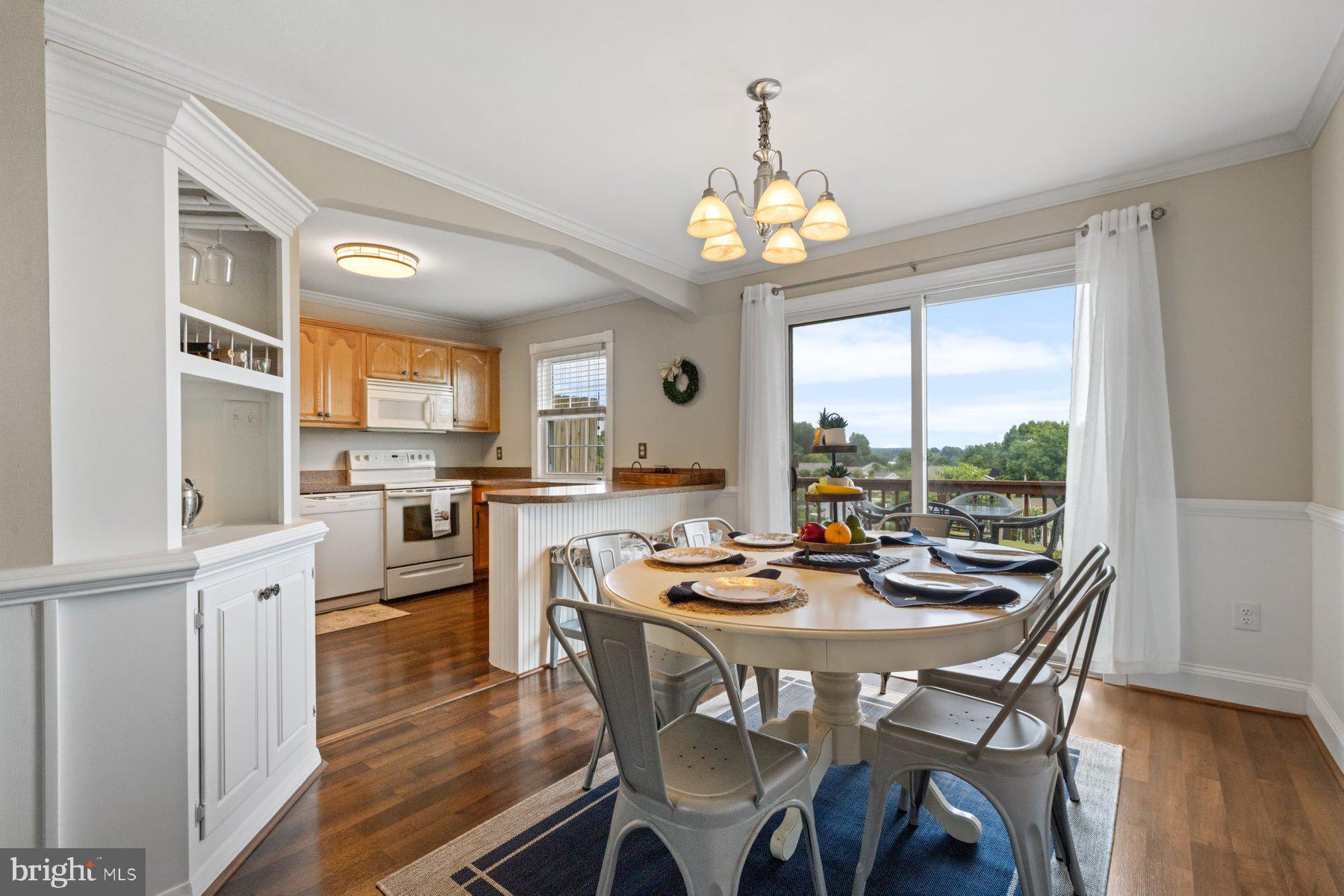 228 ALYMER COURT