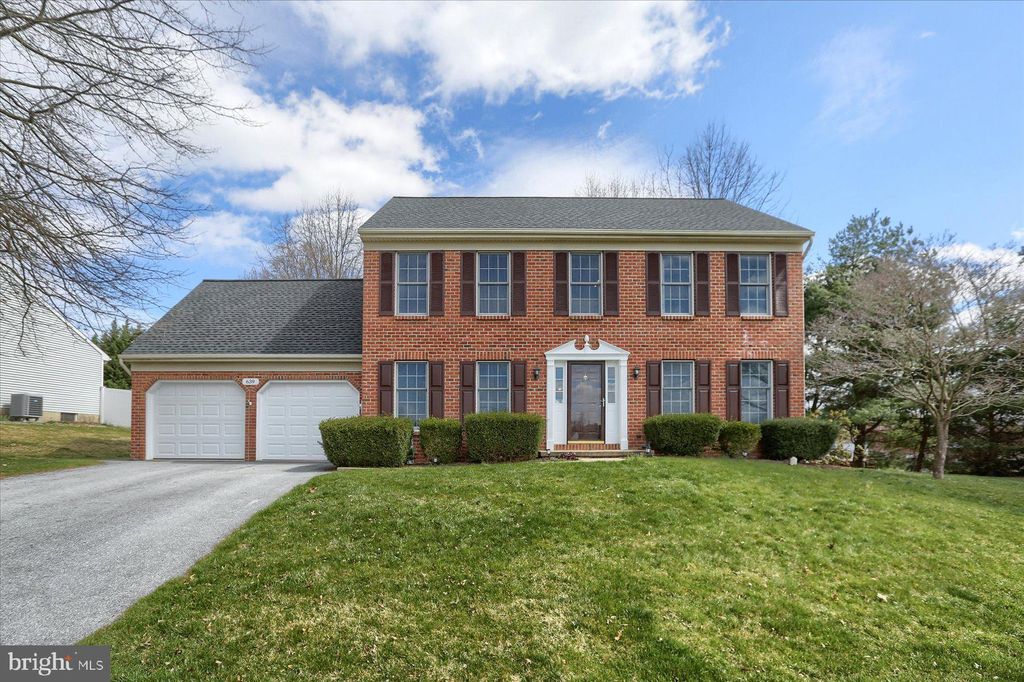 Photo of 639 Buckingham Boulevard, Elizabethtown, PA 17022 (MLS # PALA2048360)