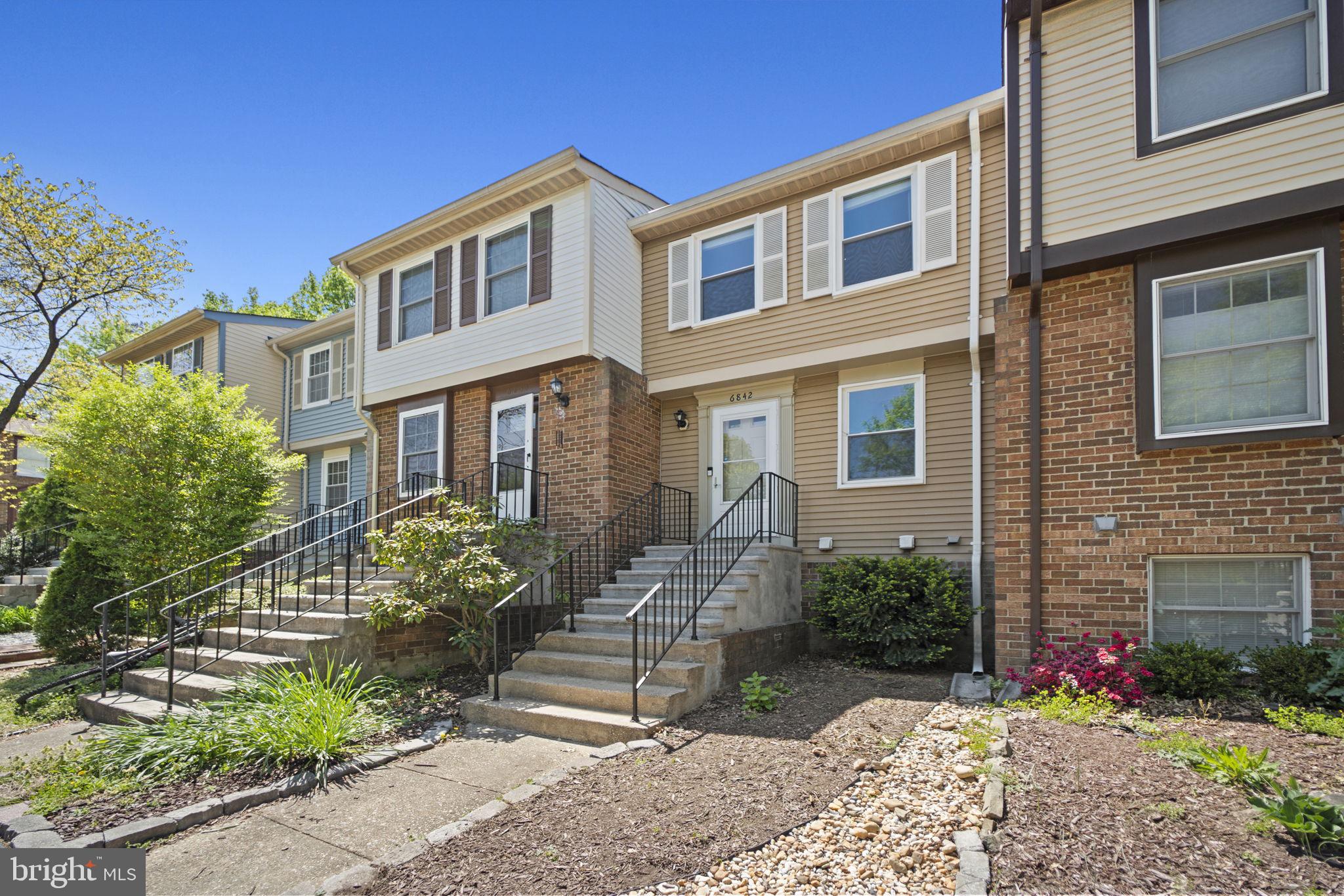 6842 HEATHERWAY COURT