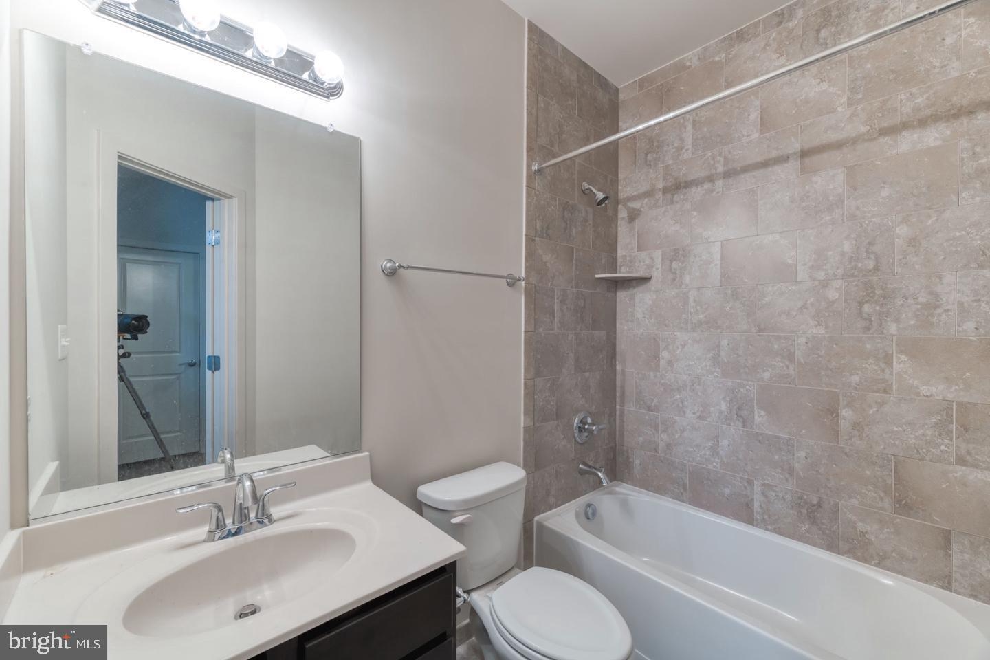 CABIN BRANCH - Residential Lease