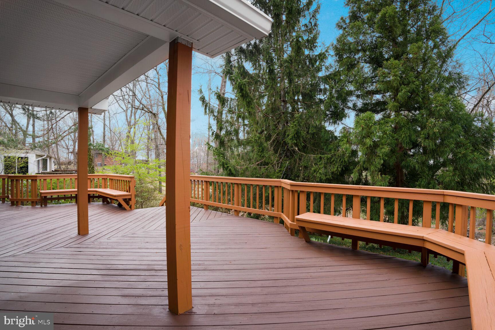 FONTAINEBLEAU ESTATES - Residential