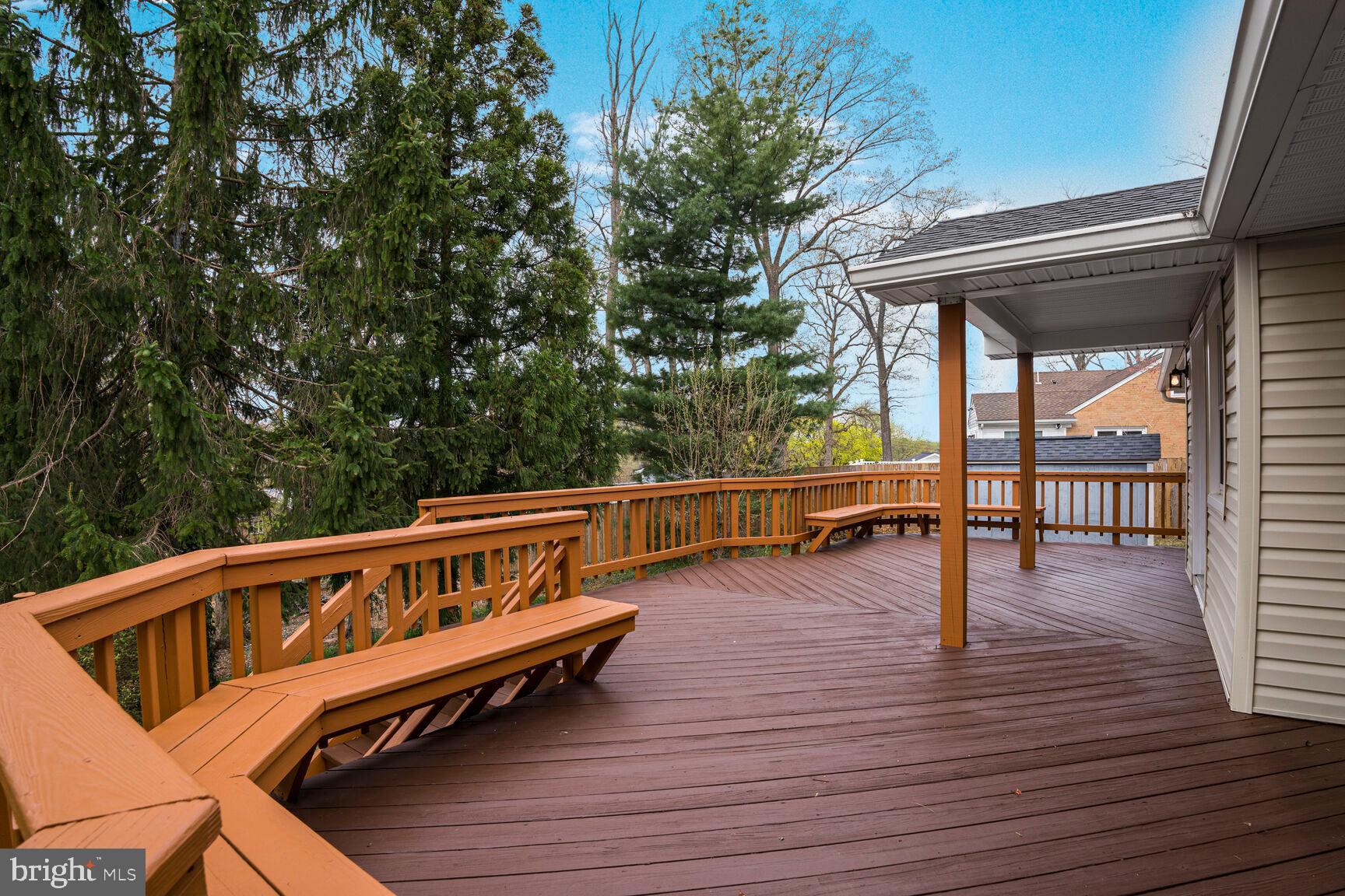 FONTAINEBLEAU ESTATES - Residential