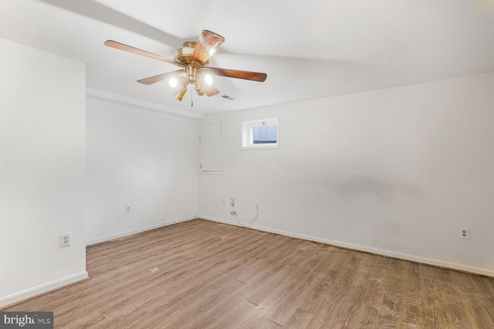 FONTAINEBLEAU ESTATES - Residential