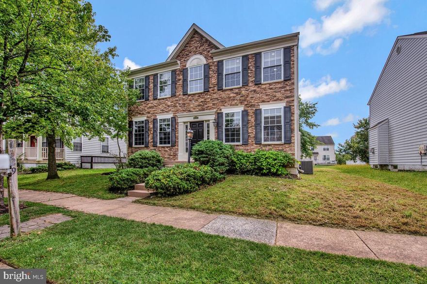 ******MOTIVATED SELLERS***** Your Dream Home Awaits: 
Whole house Freshly Painted! New Appliances. Recess lights with Dimmer in all 3 floors.
Beautiful stone front home offers 4 bedrooms, 3 1/2 baths, 2 car garage, finished rec room in lower level, gourmet kitchen w/breakfast area, fireplace in family room, huge owner's suite with luxury master bath, and much more. HOME WARRANTY. Schedule Appointment TODAY!