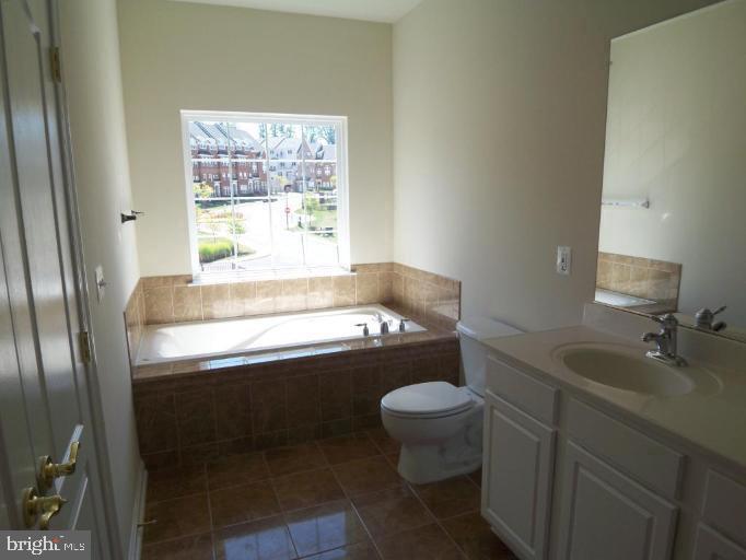 MANASSAS PARK STATION - Residential