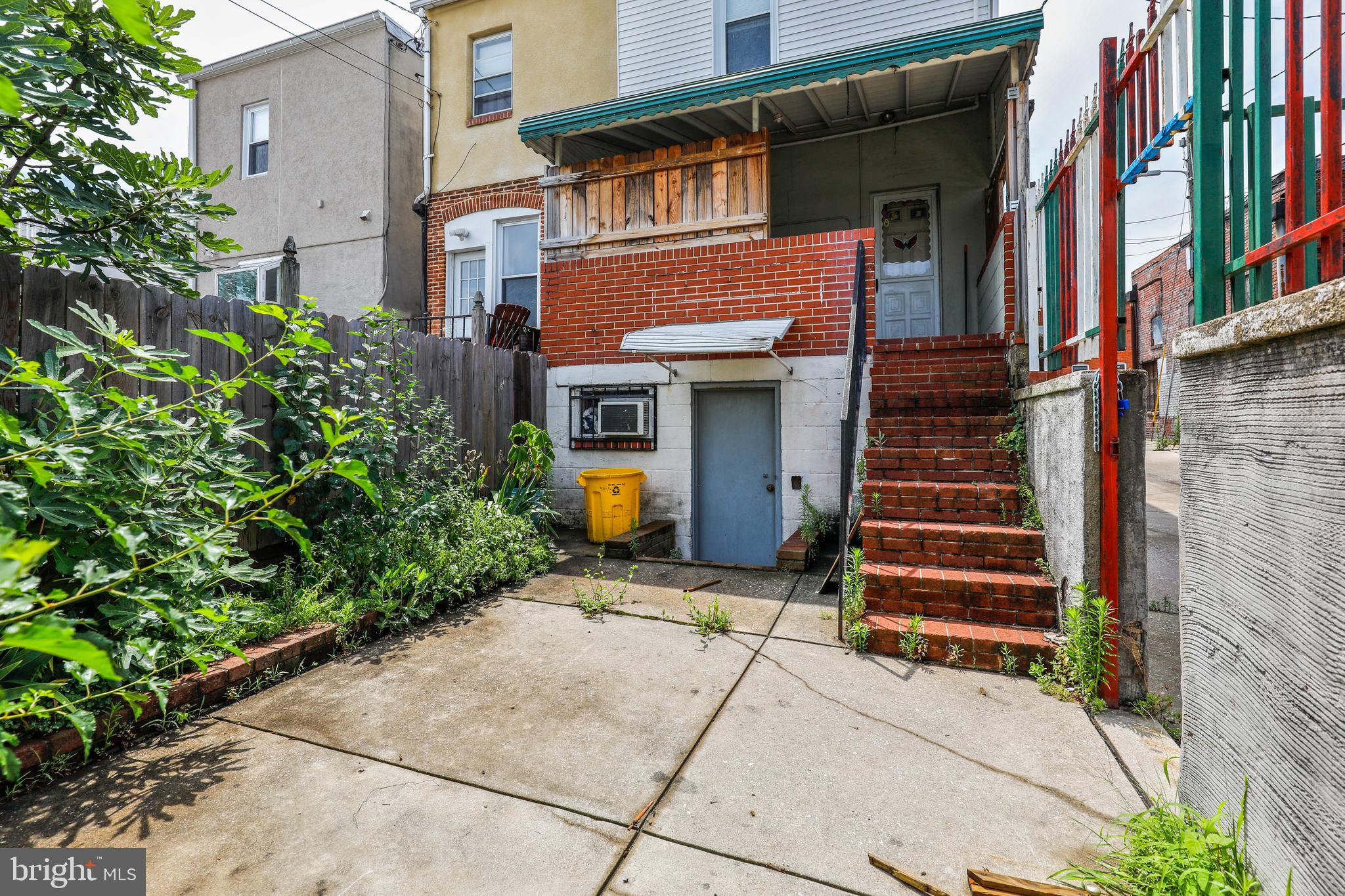HIGHLANDTOWN - Residential Income